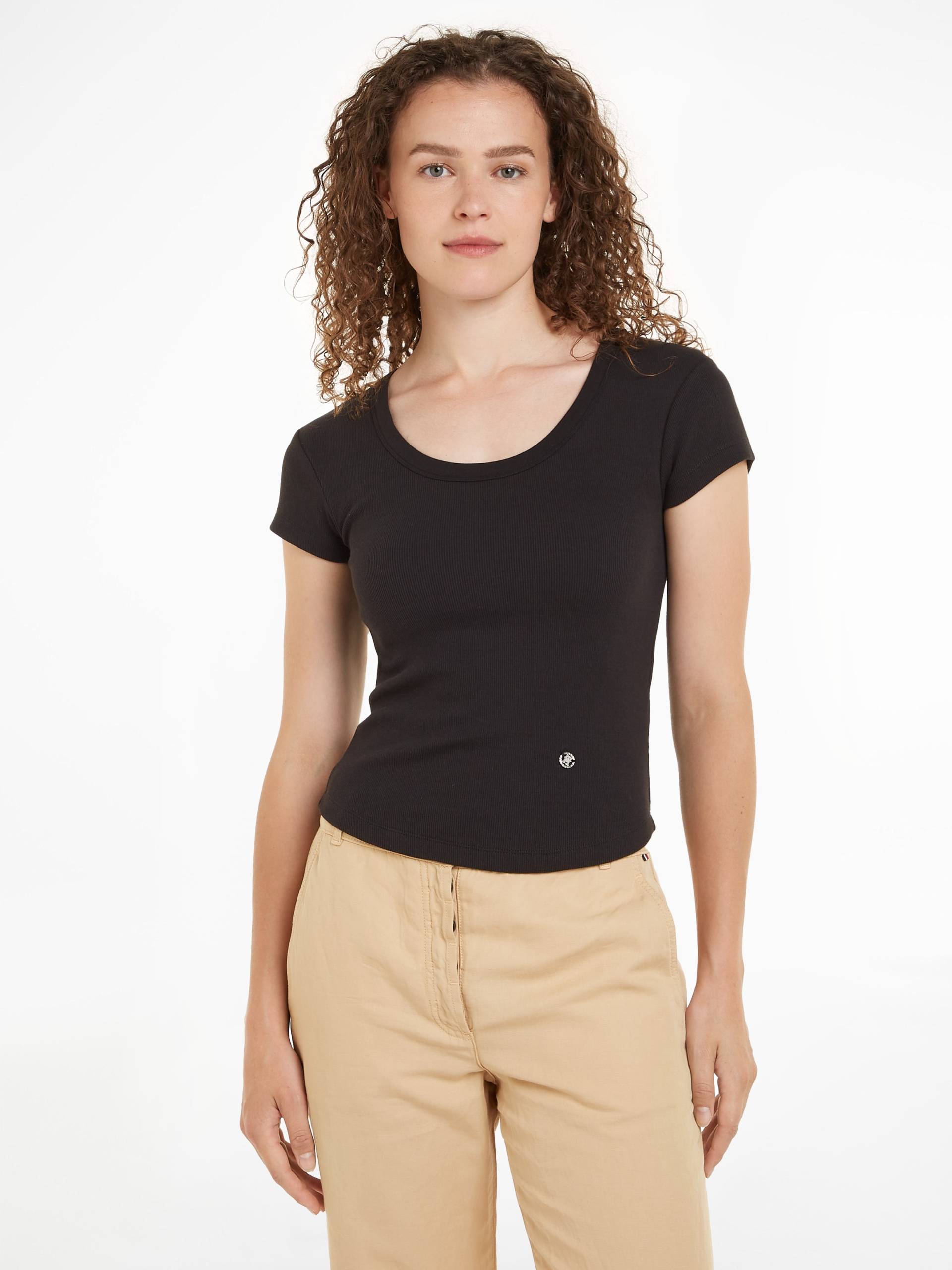 Tommy Hilfiger T-Shirt »SLIM RIB SCOOP NK CAP SLV«, mit Metalllabel Tommy Hilfiger T-Shirt »SLIM RIB SCOOP NK CAP SLV«, mit Metalllabel von TOMMY HILFIGER