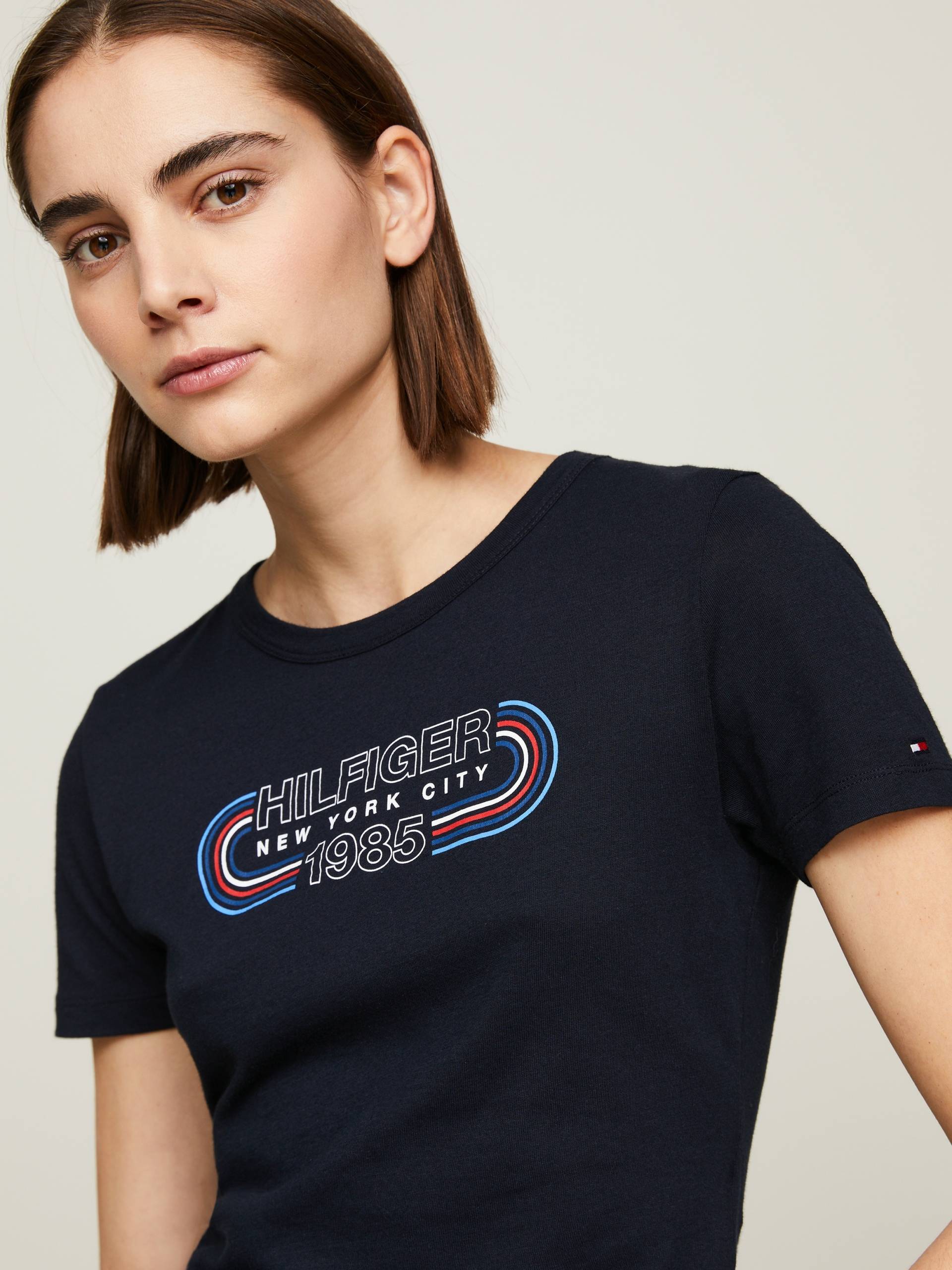 Tommy Hilfiger T-Shirt »SLIM TRACK HILFIGER C-NK SS«, mit Logoschriftzug von TOMMY HILFIGER