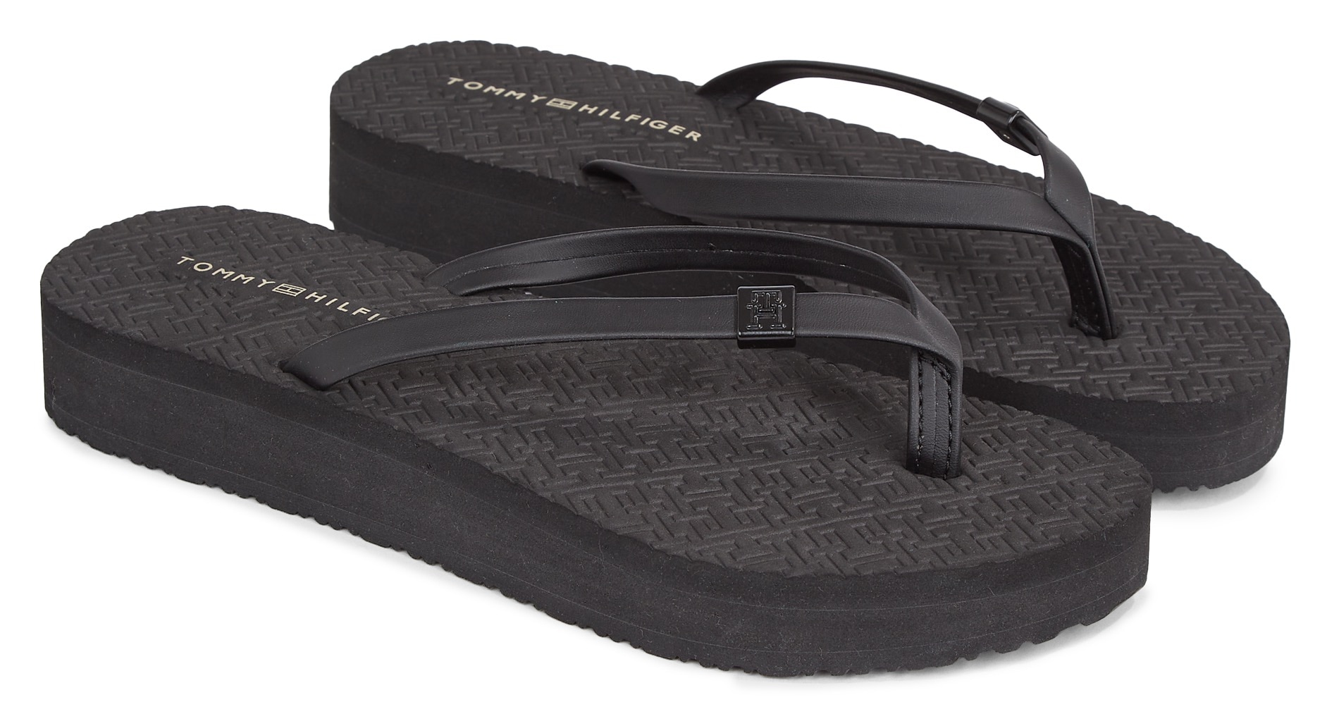 Tommy Hilfiger Zehentrenner »MONOGRAM BEACH SANDAL«, Plateau, Sommerschuh, Schlappen mit Logo-Emblem von TOMMY HILFIGER