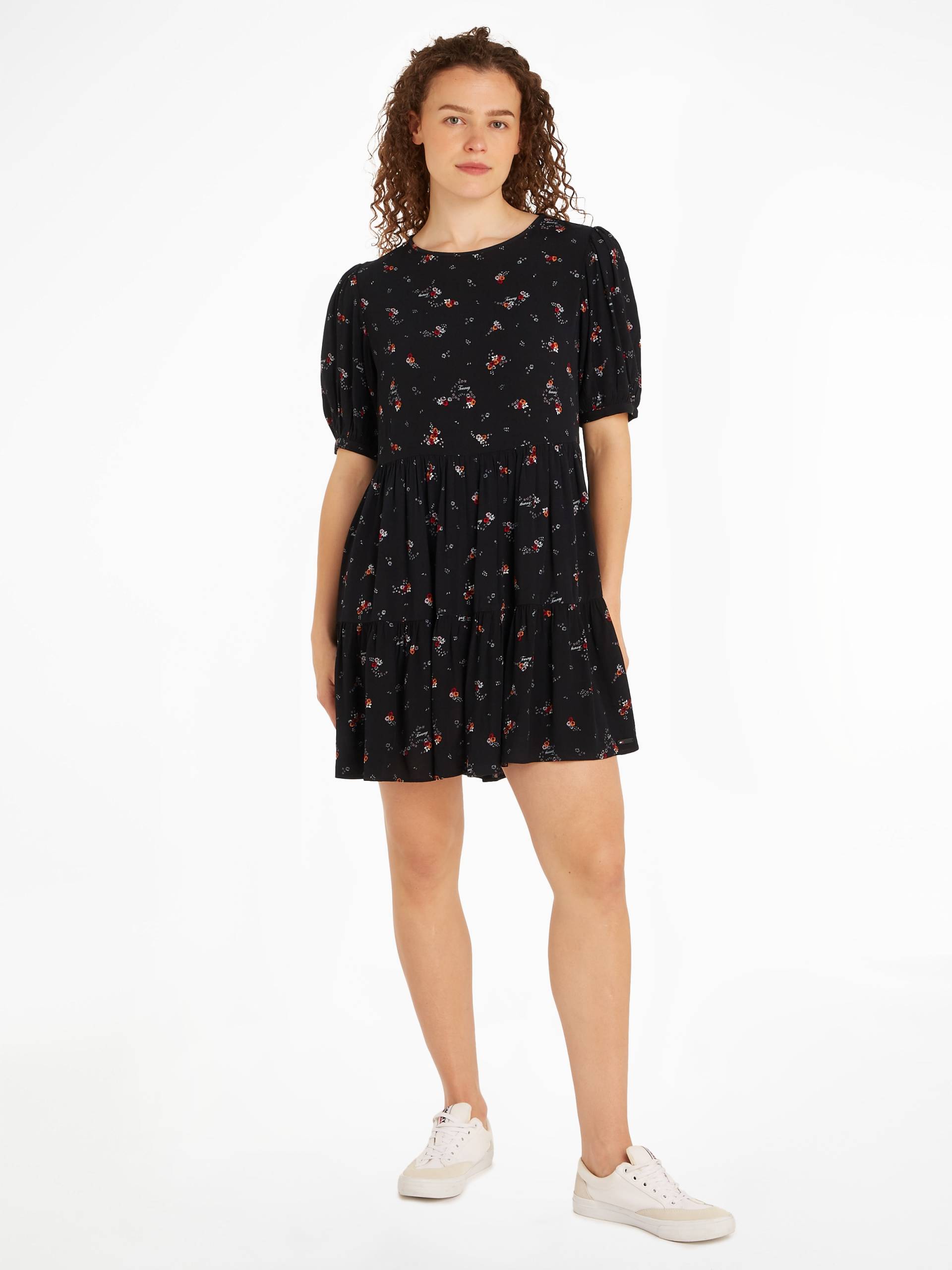 Tommy Jeans Curve Blusenkleid »TJW BLACK FLORAL TIERD DRESS EXT«, Grosse Grössen von TOMMY JEANS Curve