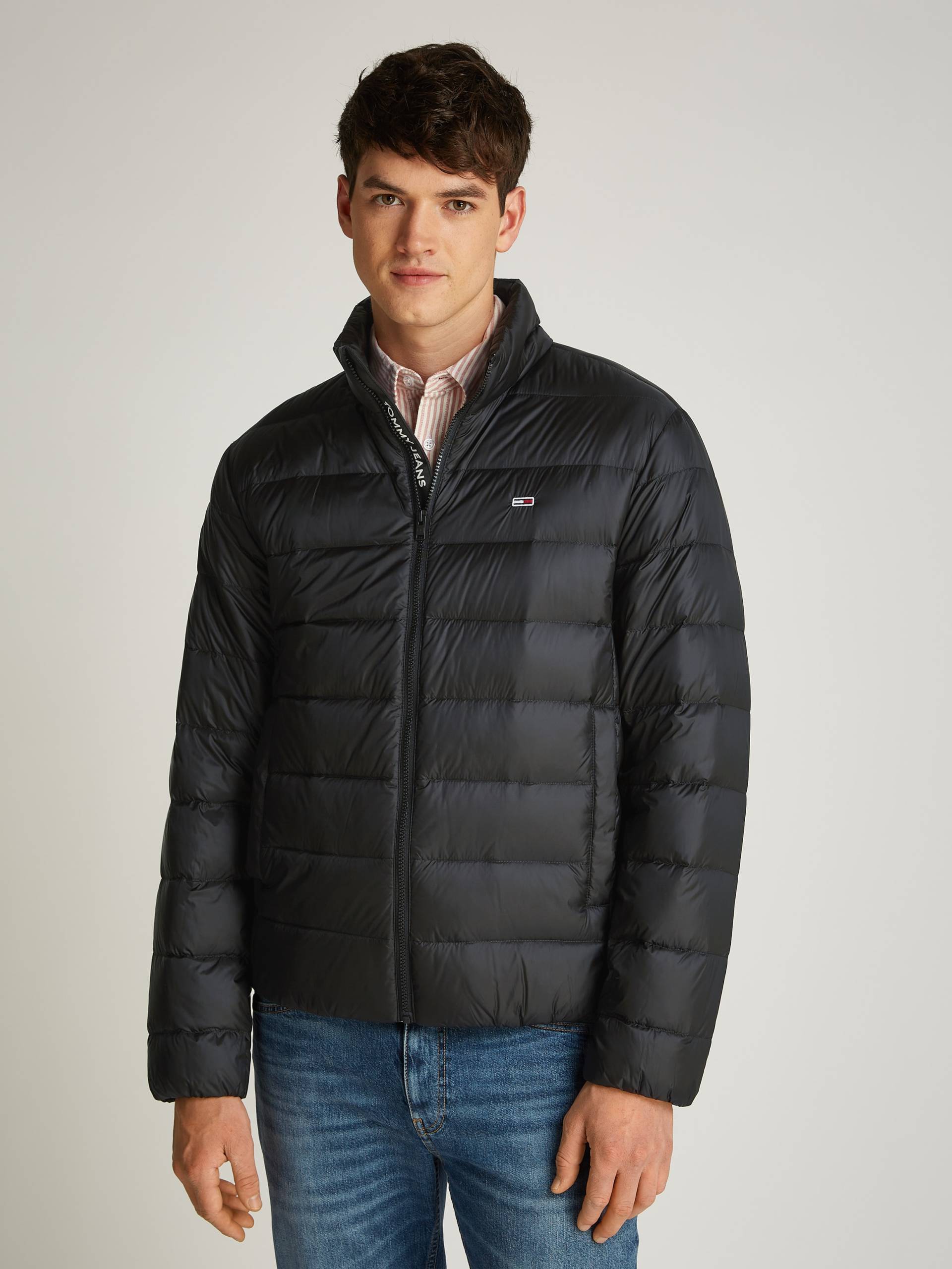 Tommy Jeans Plus Steppjacke »TJM LT DOWN JACKET EXT«, in Grossen Grössen, Logostickerei, Reissverschlusstaschen von TOMMY JEANS Plus