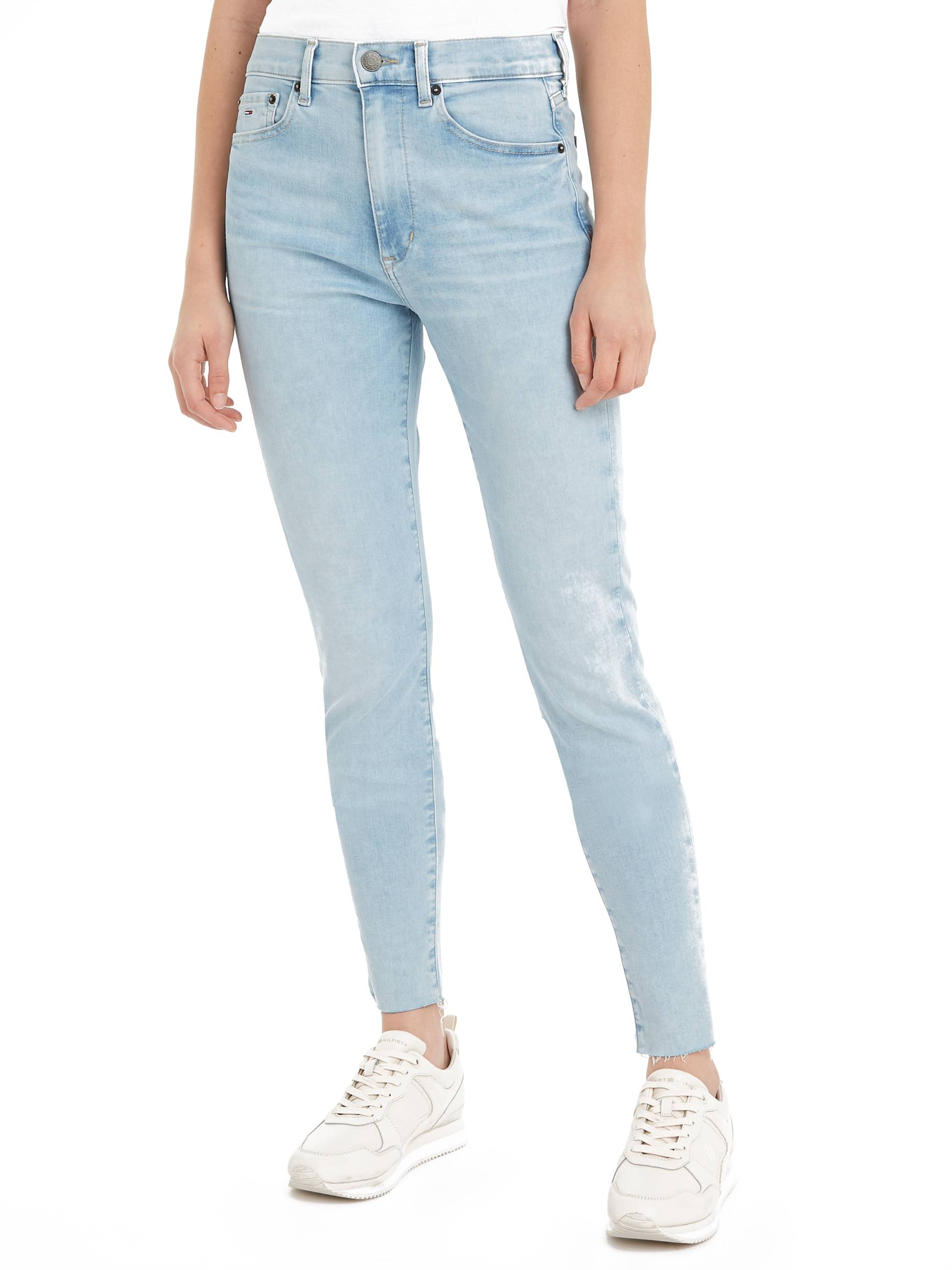 Tommy Jeans Bequeme Jeans »Sylvia Skinny Slim Jeans Hohe Leibhöhe«, mit Ledermarkenlabel von TOMMY JEANS