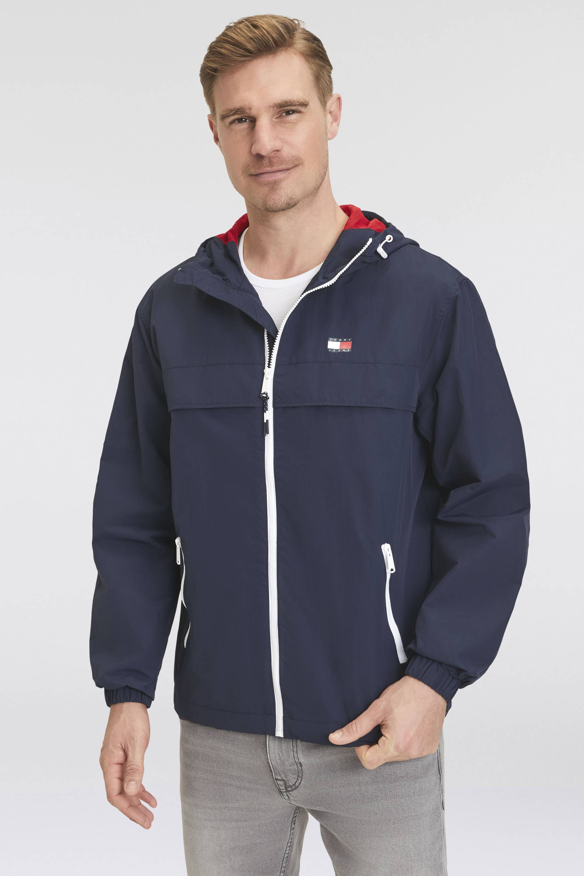 Tommy Jeans Blouson »TJM CHICAGO WINDBREAKER EXT«, mit Kapuze, mit Kapuze von TOMMY JEANS