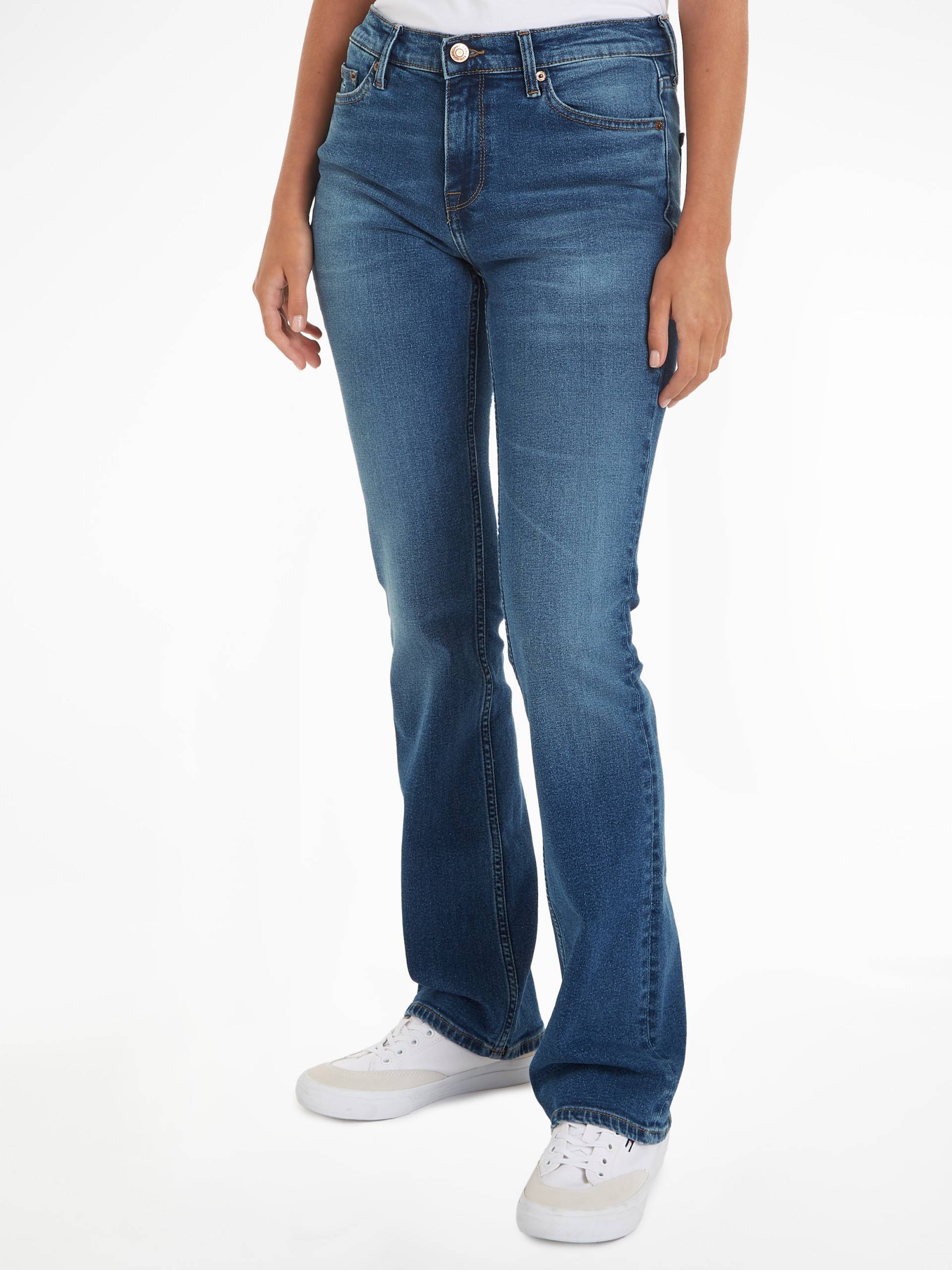 Tommy Jeans Bootcut-Jeans »Maddie«, mit Tommy Jeans Markenlabel & Badge von TOMMY JEANS