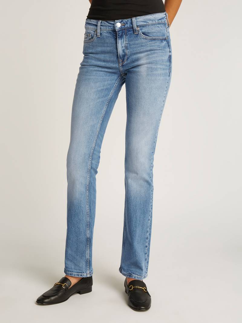 Tommy Jeans Bootcut-Jeans »Maddie Mid Rise Bootcut«, in hellblauer Waschung von TOMMY JEANS