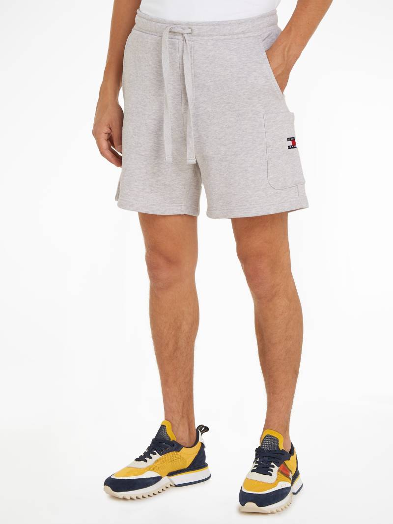 Tommy Jeans Cargoshorts »TJM BADGE CARGO SHORT«, mit Seitentasche von TOMMY JEANS