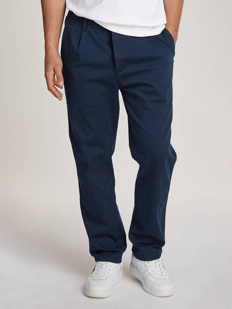 Tommy Jeans Chinohose »TJM CASUAL ELASTICATED PANT«, mit Bundfalten von TOMMY JEANS