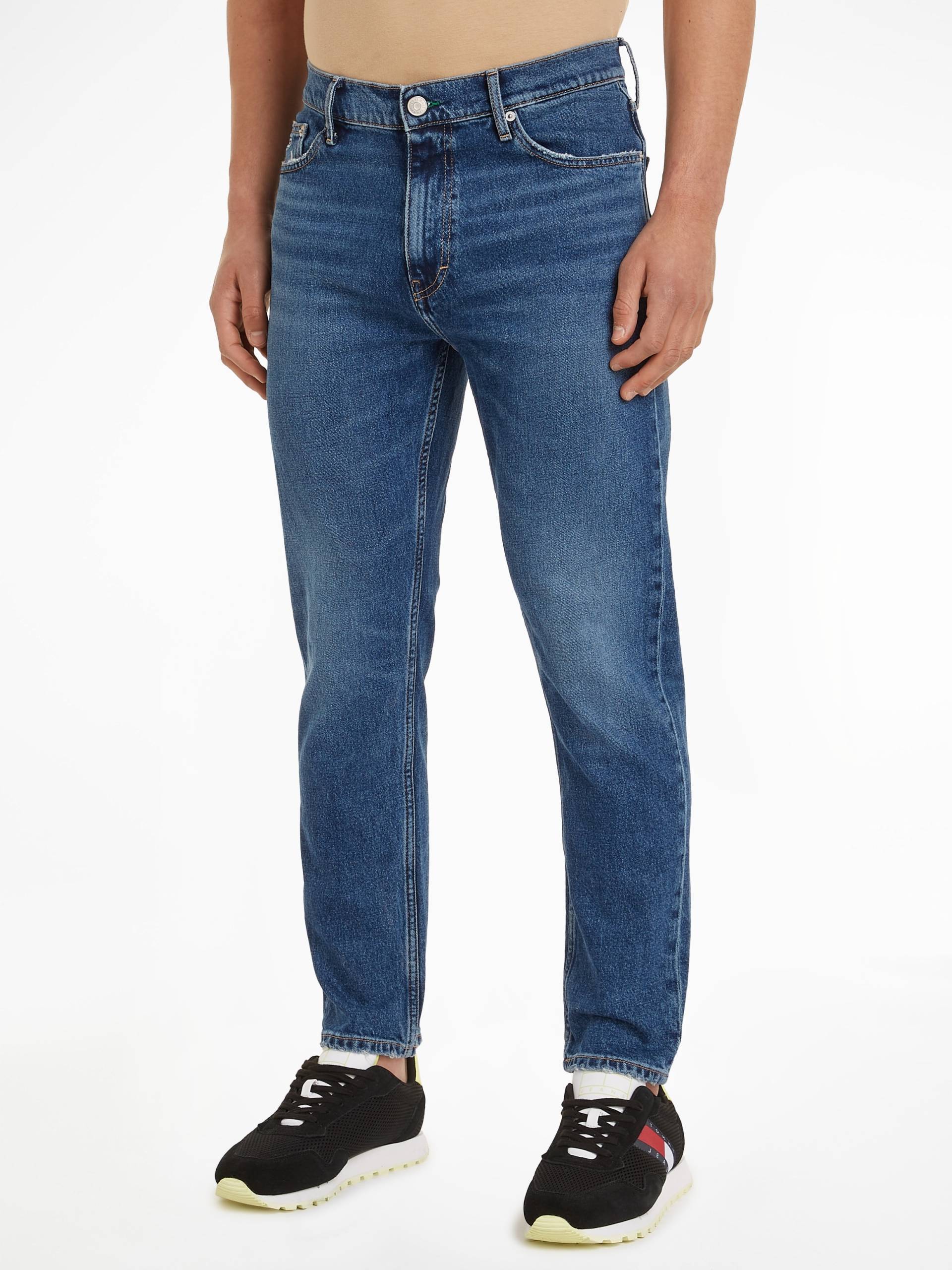 Tommy Jeans Dad-Jeans »DAD JEAN RGLR«, im 5-Pocket-Style von TOMMY JEANS