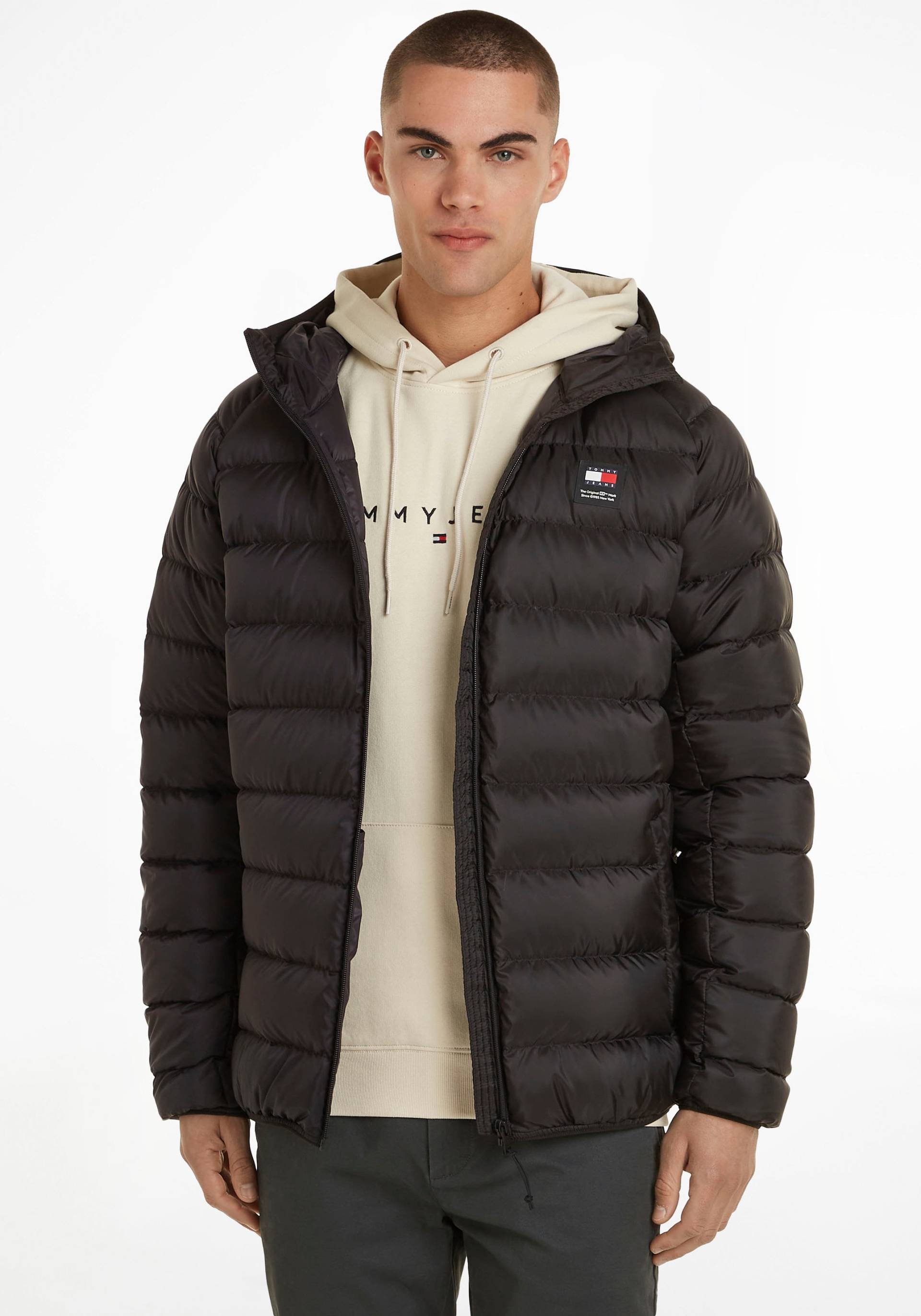 Tommy Jeans Daunenjacke »TJM HOODED LT DOWN JACKET EXT«, mit Kapuze, mit Kapuze und integriertem Stehkragen von TOMMY JEANS