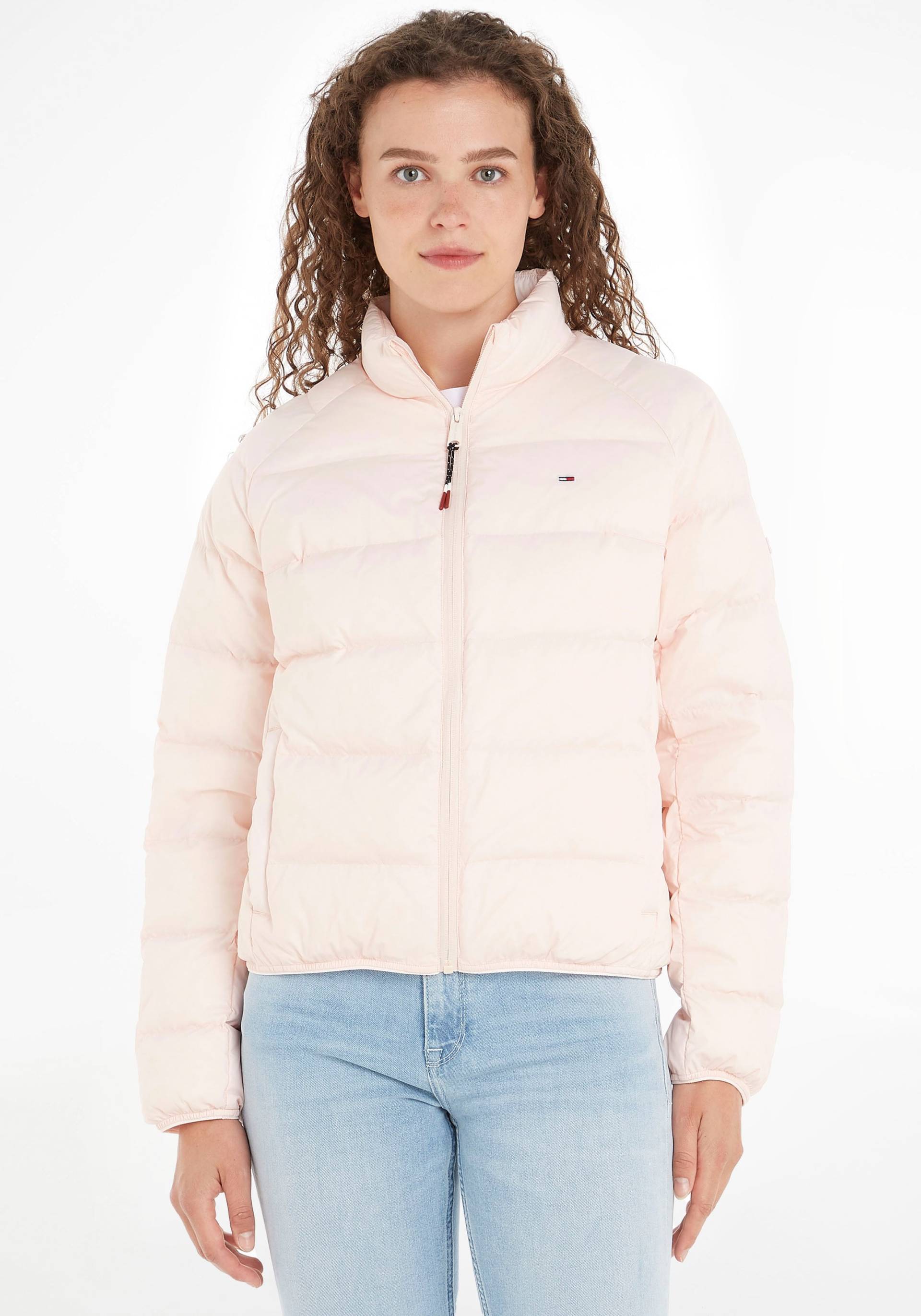 Tommy Jeans Daunenjacke »TJW LIGHT DOWN JACKET«, mit gestickter Tommy Jeans Flag von TOMMY JEANS