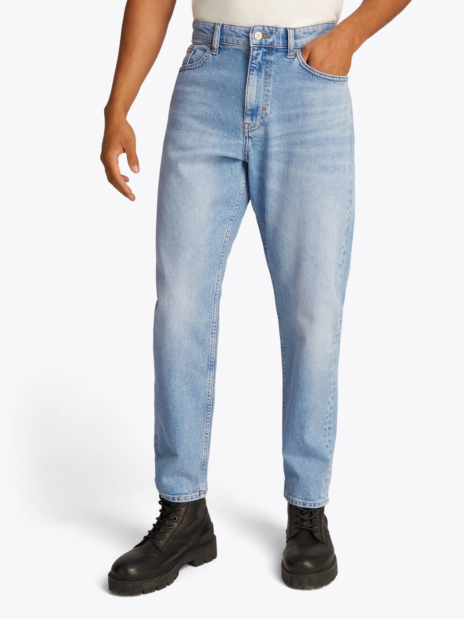 Tommy Jeans Gerade Jeans »Isaac Relaxed Tapered«, Mit Gürtelschlaufen von TOMMY JEANS