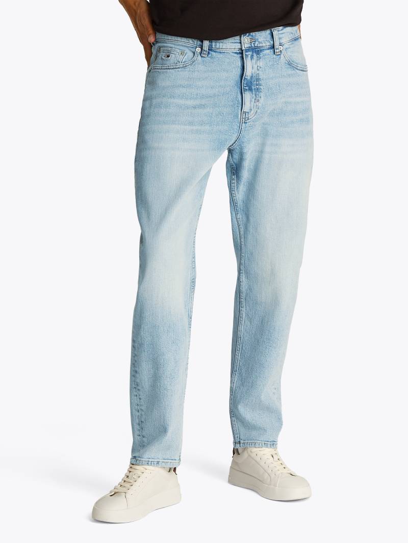 Tommy Jeans Gerade Jeans »Isaac Relaxed Tapered«, Mit Gürtelschlaufen von TOMMY JEANS