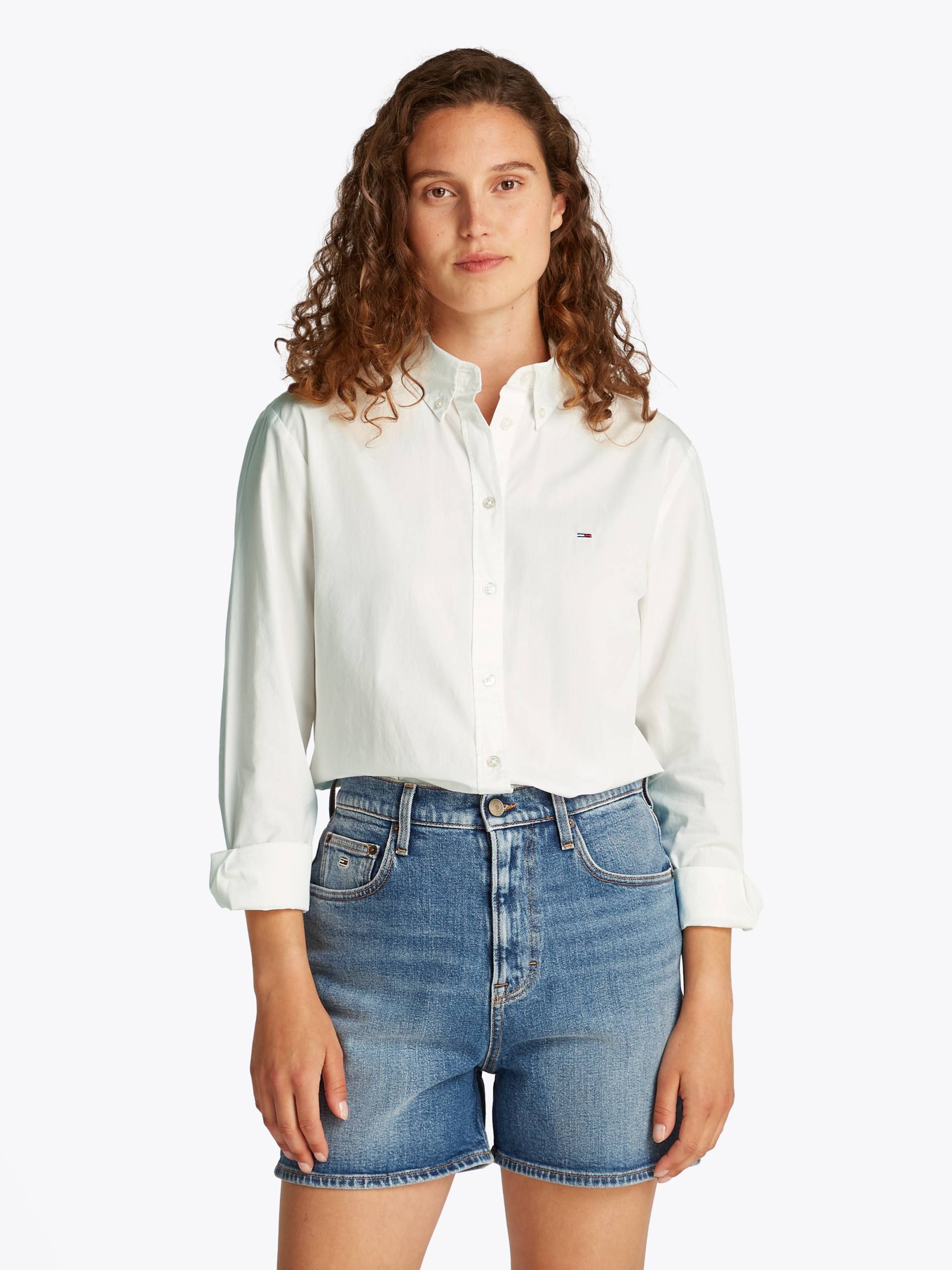 Tommy Jeans Hemdbluse »TJW REG PINSTRIPE POPLIN SHIRT«, mit Nadelstreifen, Logostickerei von TOMMY JEANS