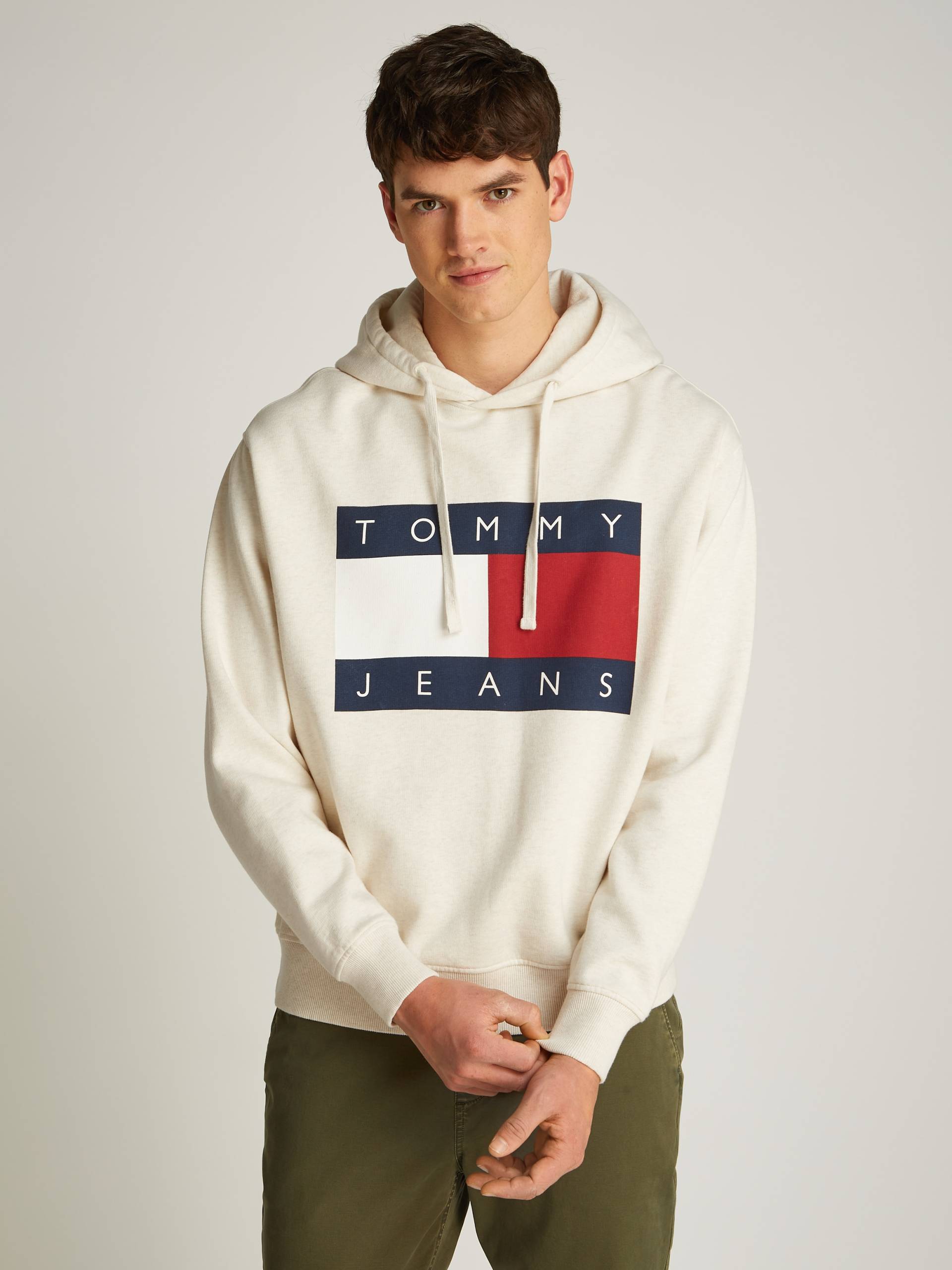 Tommy Jeans Hoodie »TJM MELANGE FLAG HOODIE«, mit grossem Logo von TOMMY JEANS