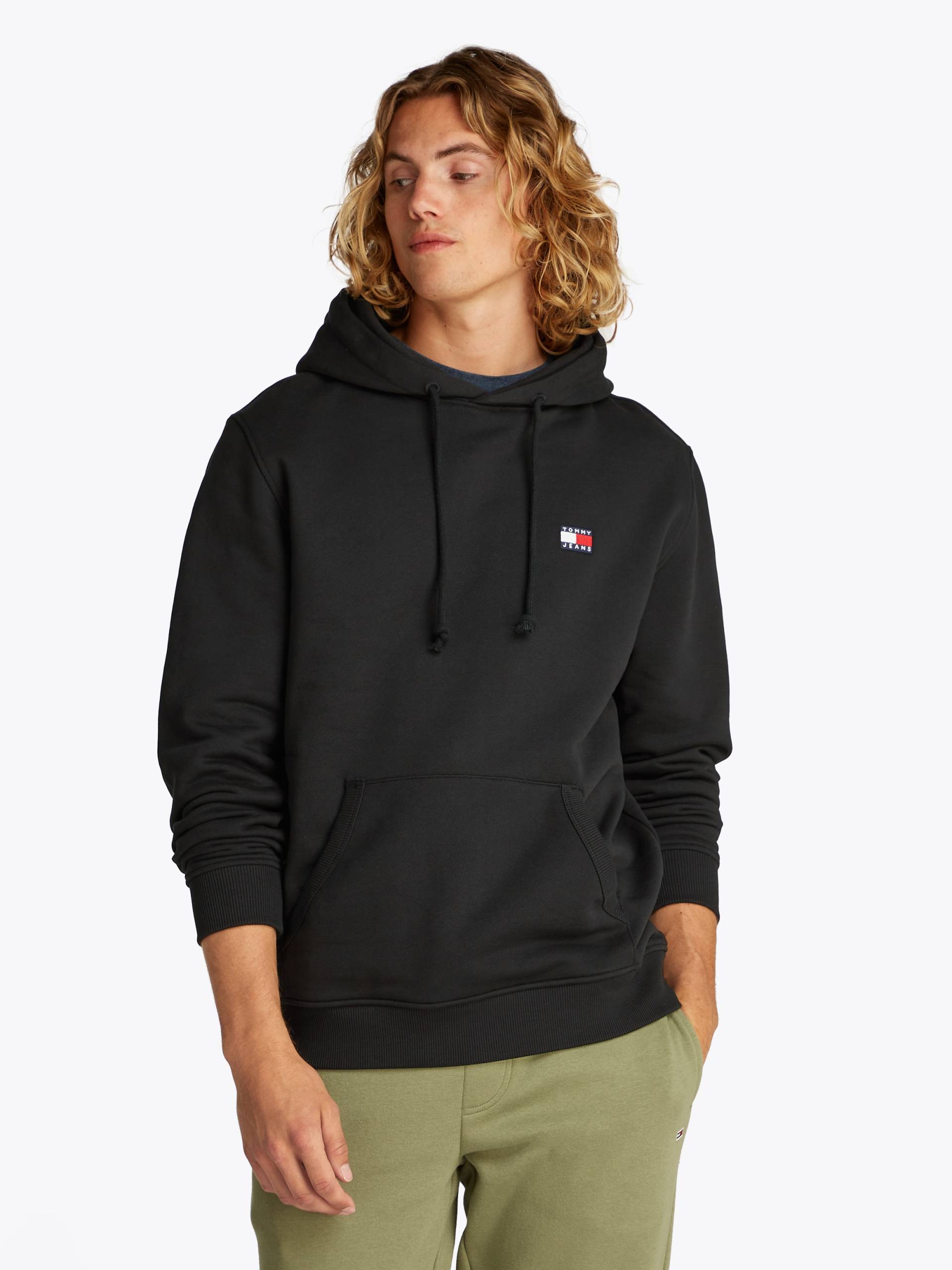 Tommy Jeans Hoodie »TJM REG BADGE HOODIE EXT«, Mit Rundhalsausschnitt von TOMMY JEANS