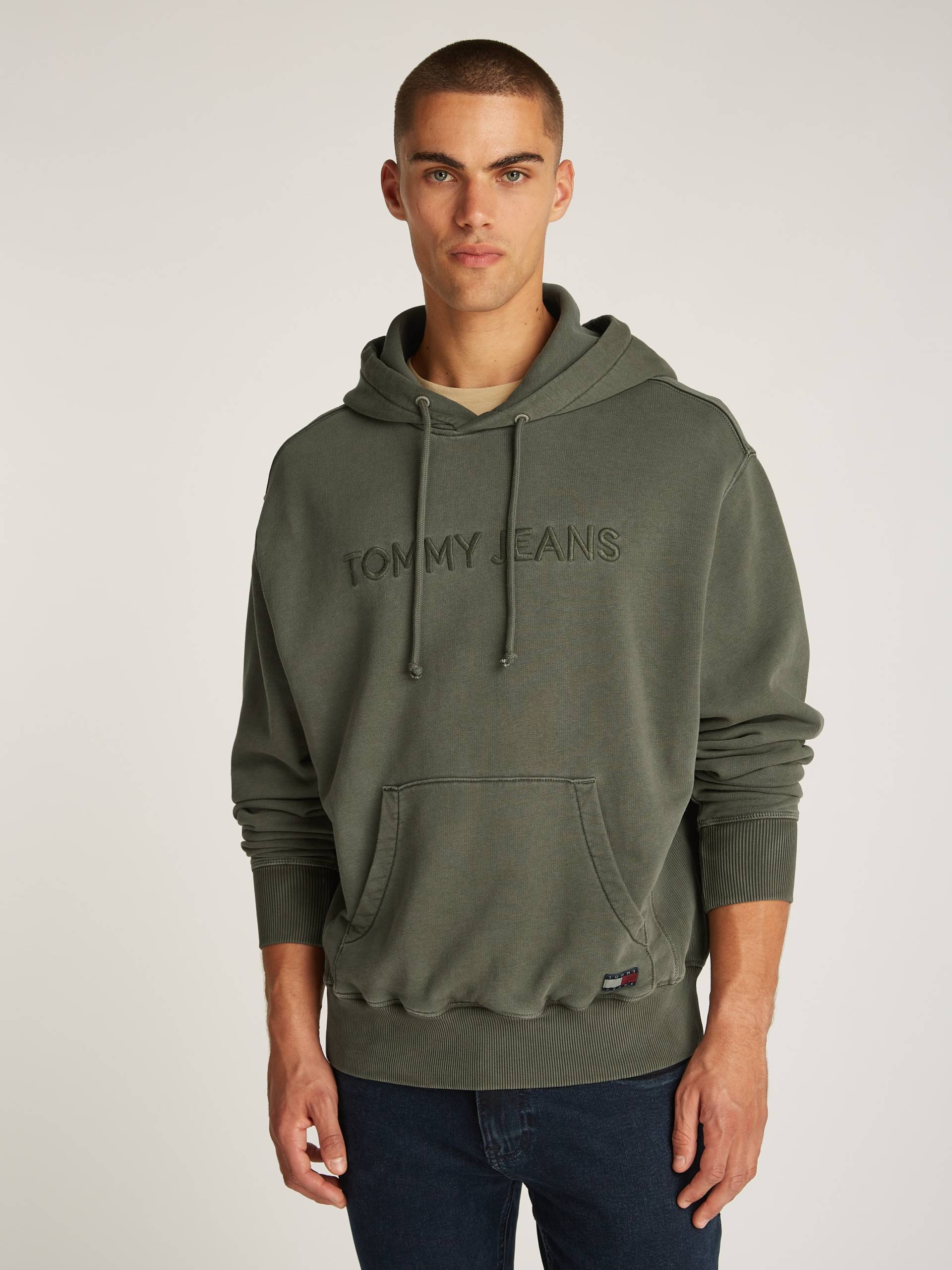 Tommy Jeans Hoodie »TJM RLX TJ LABEL HOODIE«, mit grosser Logostickerei von TOMMY JEANS