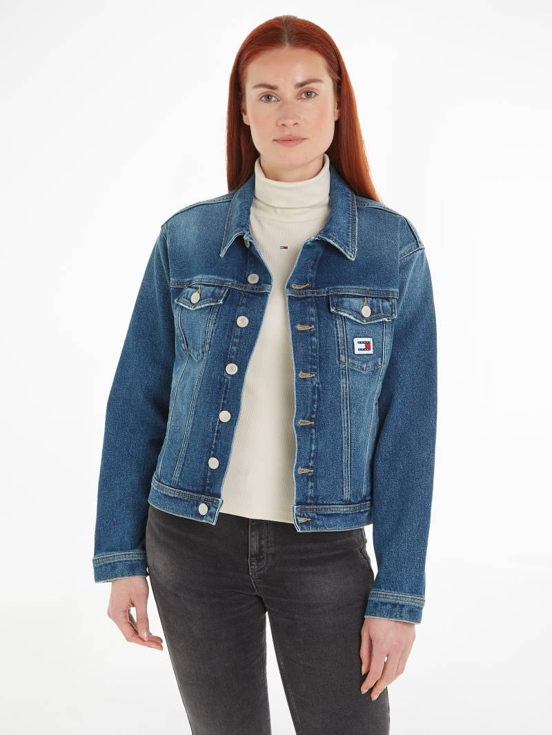 Tommy Jeans Jeansjacke »MOM CLS JACKET AH6158«, mit Logopatch von TOMMY JEANS