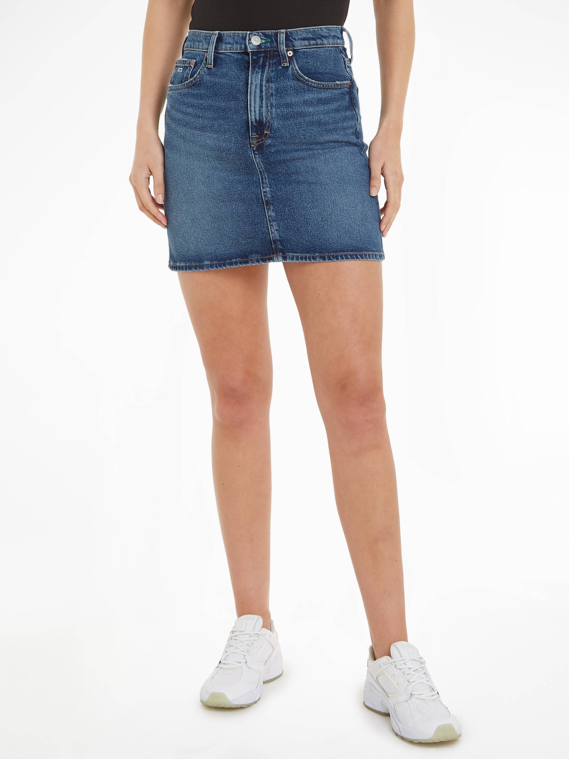 Tommy Jeans Jeansrock »MOM UH SKIRT AH6158«, Webrock mit Logopatch von TOMMY JEANS