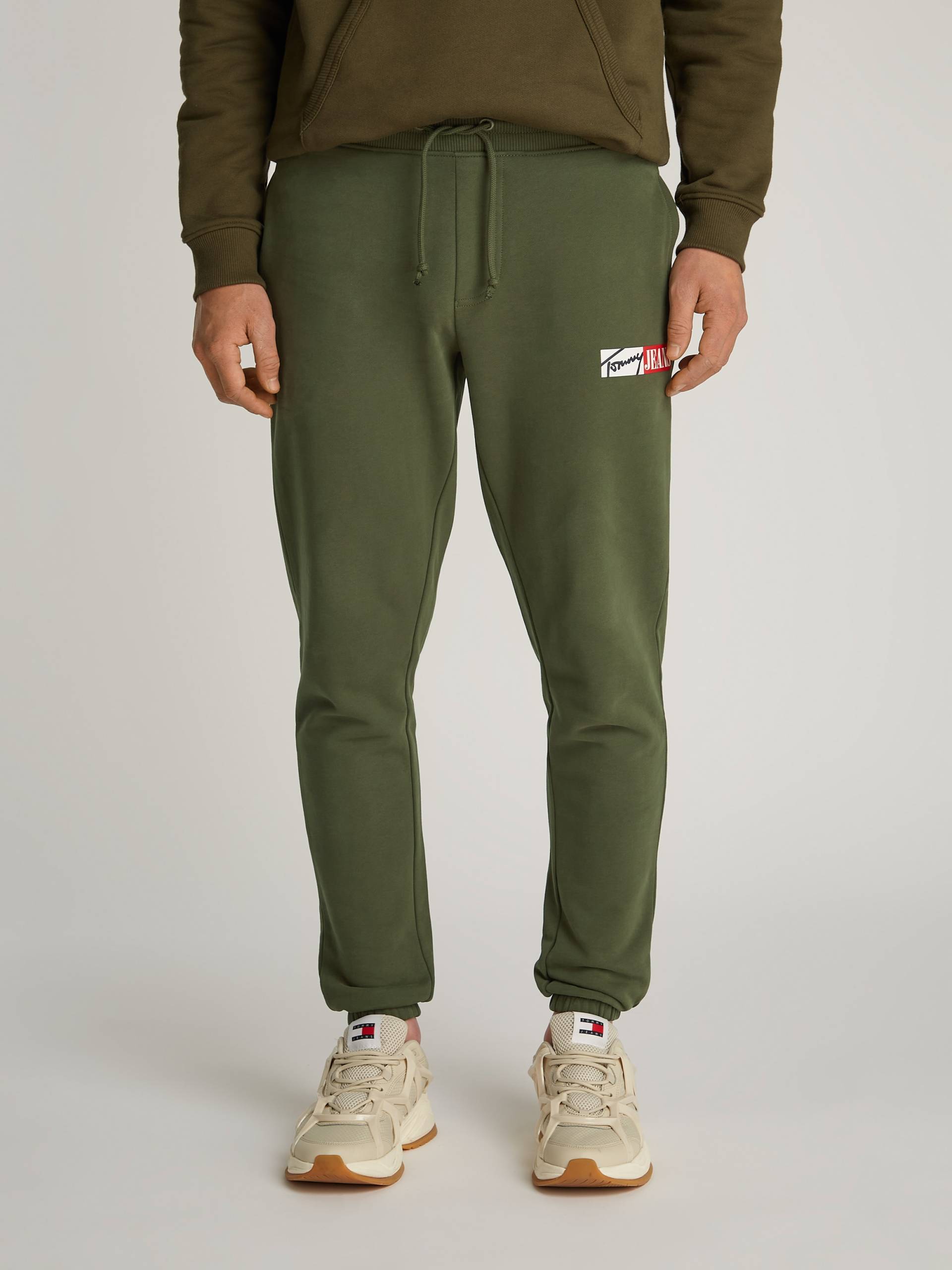 Tommy Jeans Jogginghose »TJM SLIM ENTRY SWEATPANT«, mit Logo von TOMMY JEANS