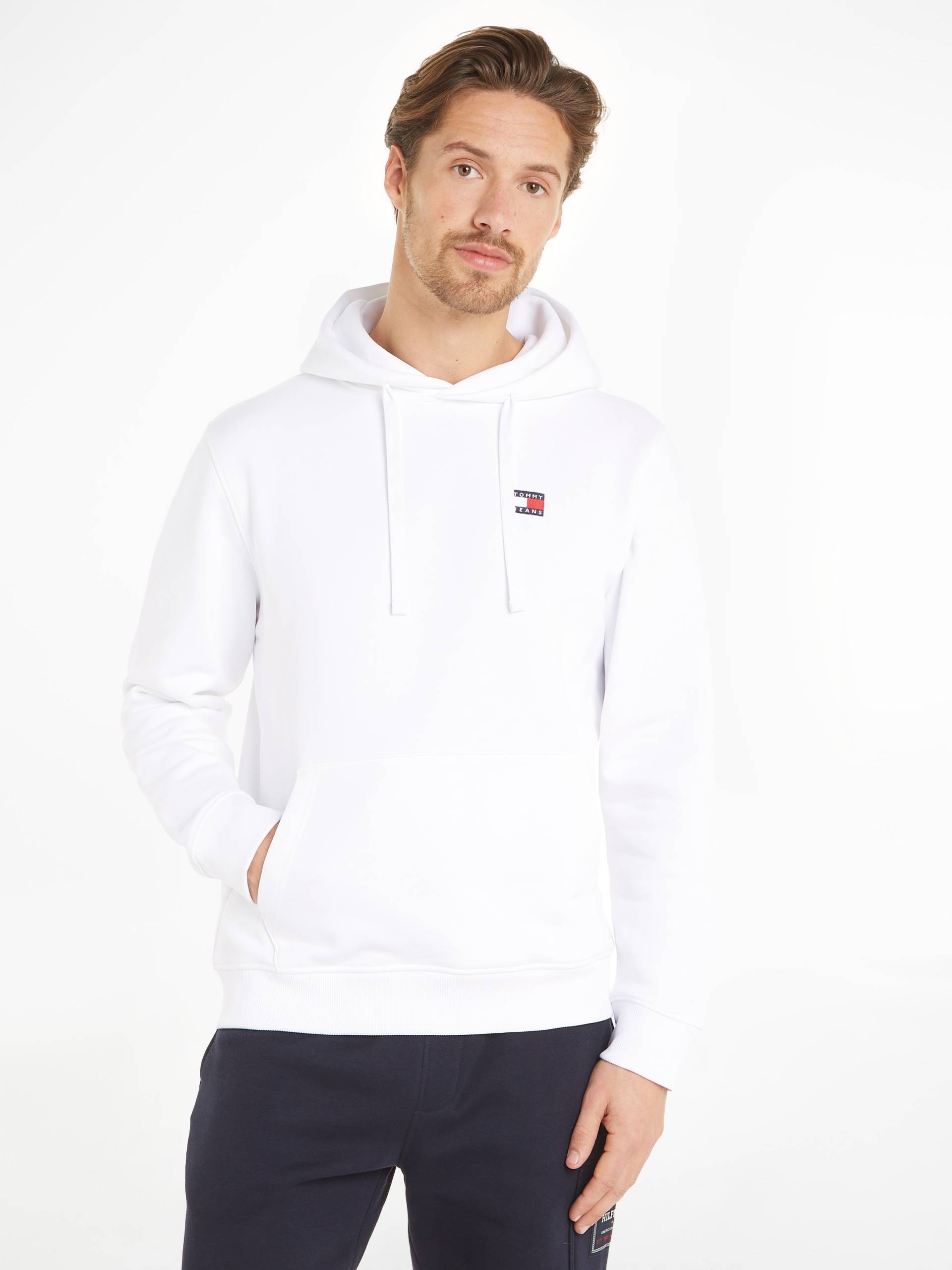 Tommy Jeans Kapuzensweatshirt »TJM REG BADGE HOODIE EXT«, mit Kordel von TOMMY JEANS