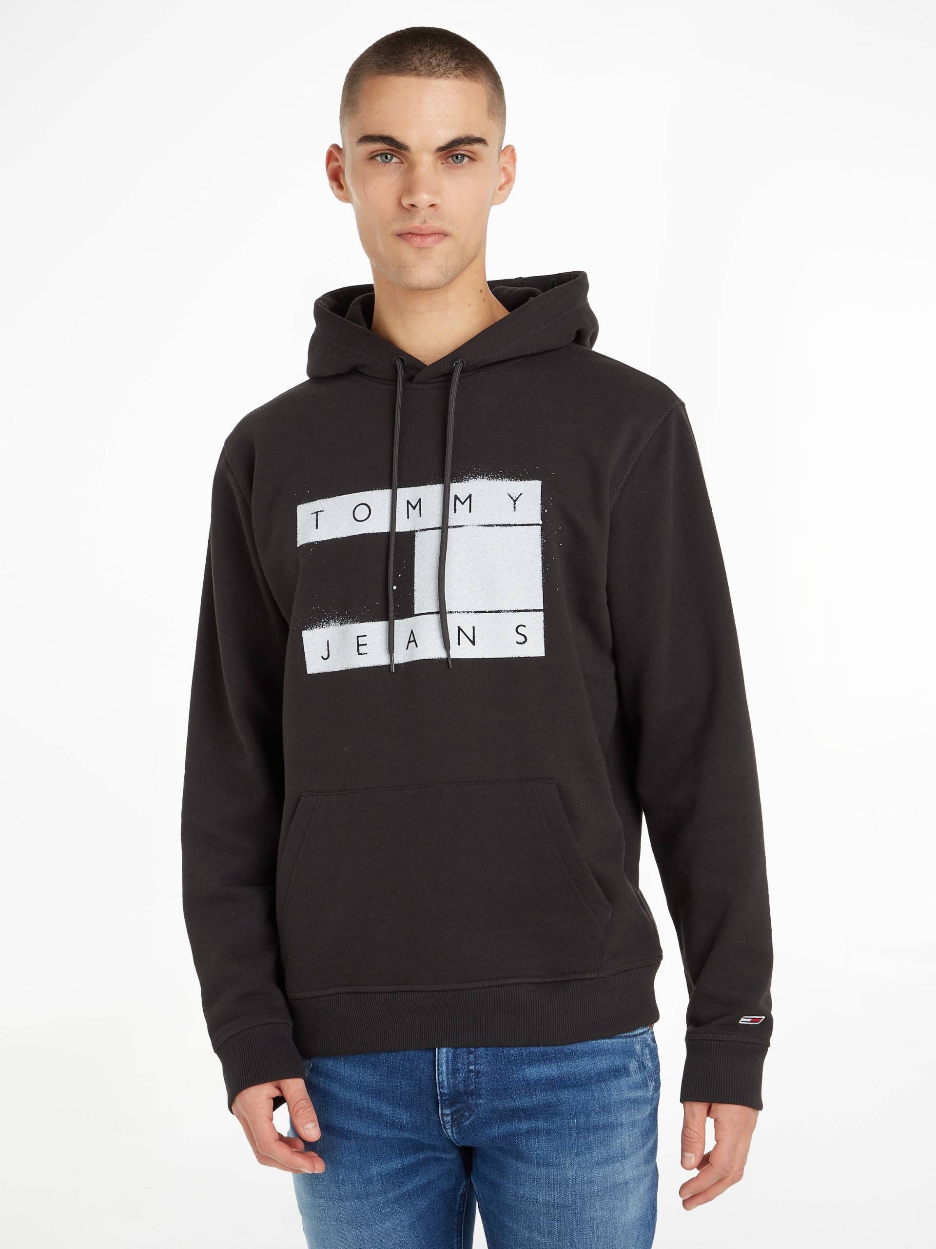 Tommy Jeans Kapuzensweatshirt »TJM REG FLAG SPRAY HOODIE« von TOMMY JEANS