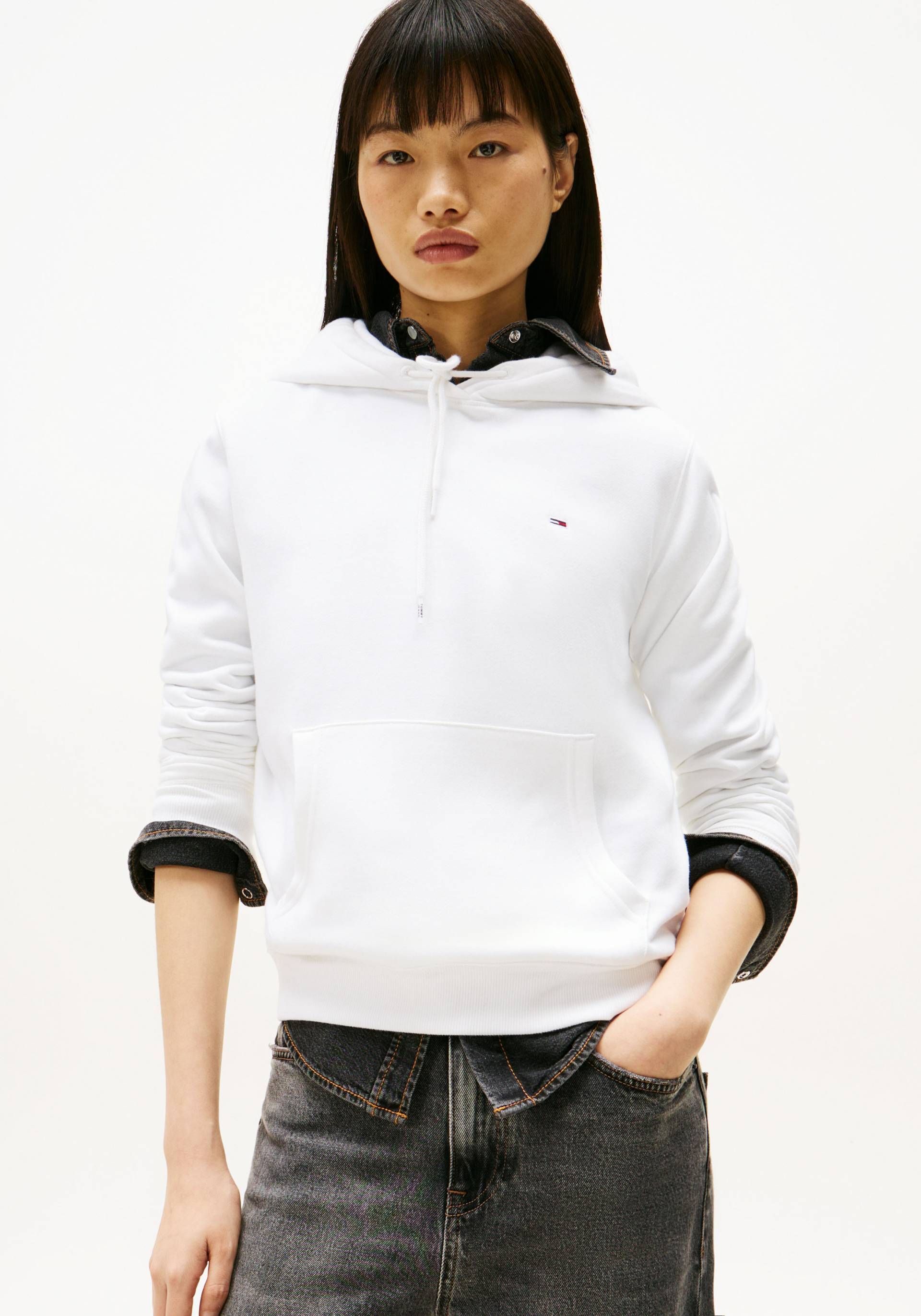 Tommy Jeans Hoodie »TJW REG S FLAG HOODIE«, mit Logo-Flag von TOMMY JEANS