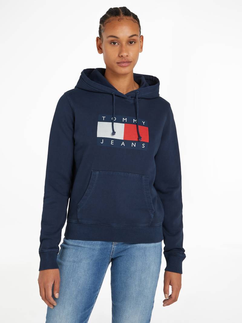 Tommy Jeans Kapuzensweatshirt »TJW REG TOMMY FLAG HOODIE EXT«, mit Kapuze, Tommy Jeans Logo-Flag von TOMMY JEANS