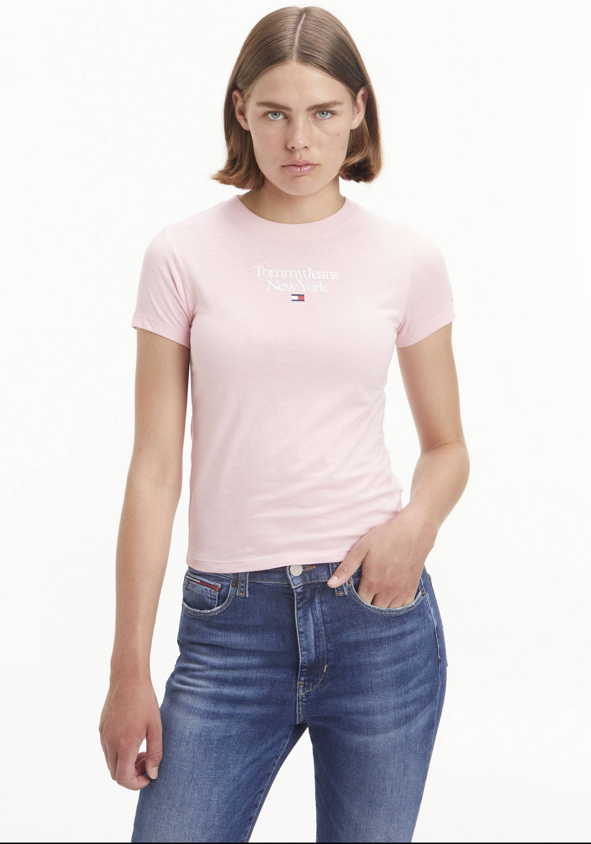 Tommy Jeans Kurzarmshirt »TJW BBY ESSENTIAL LOGO 1 SS«, mit Tommy Jeans Label-Druck auf Brusthöhe von TOMMY JEANS