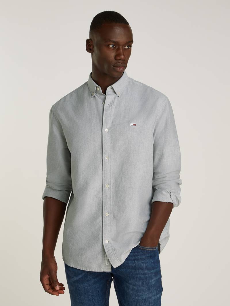 Tommy Jeans Langarmhemd »TJM ENTRY REG OXFORD SHIRT«, mit Logoprägung von TOMMY JEANS