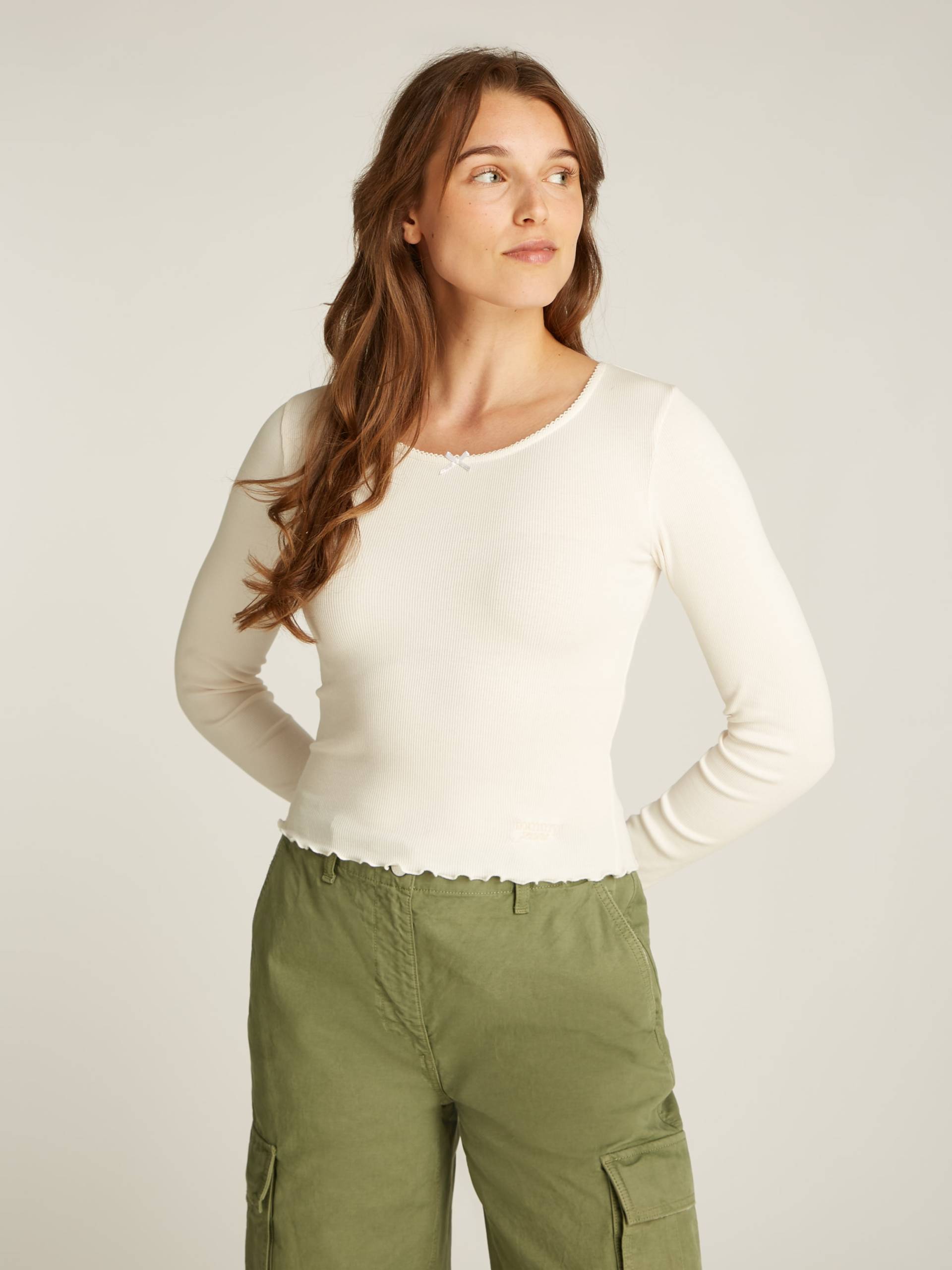 Tommy Jeans Langarmshirt »TJW SLIM SCALLOP«, mit Schleife Tommy Jeans Langarmshirt »TJW SLIM SCALLOP«, mit Schleife von TOMMY JEANS