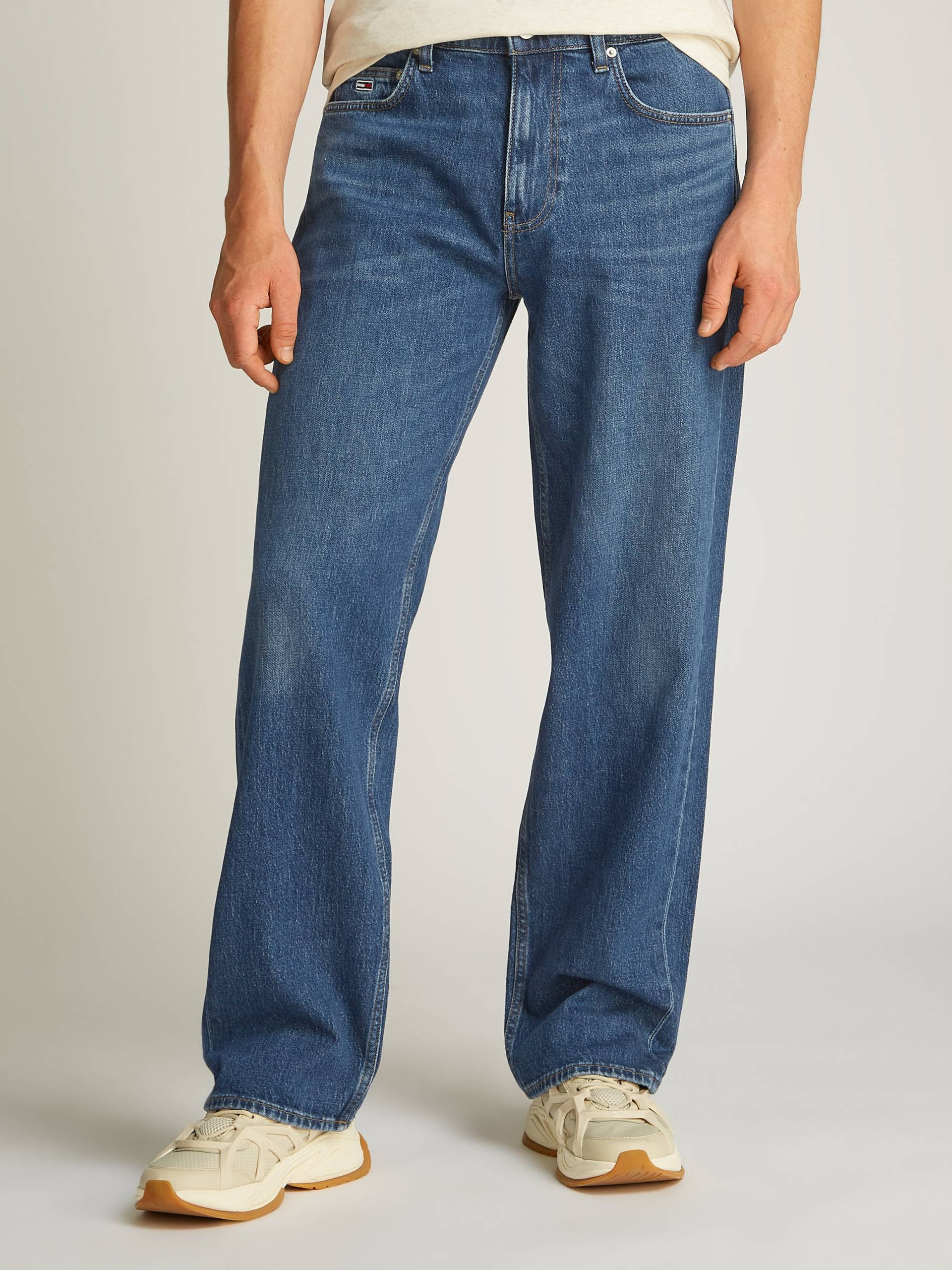 Tommy Jeans Loose-fit-Jeans »Jamie Loose Straight«, in blauer Waschung von TOMMY JEANS