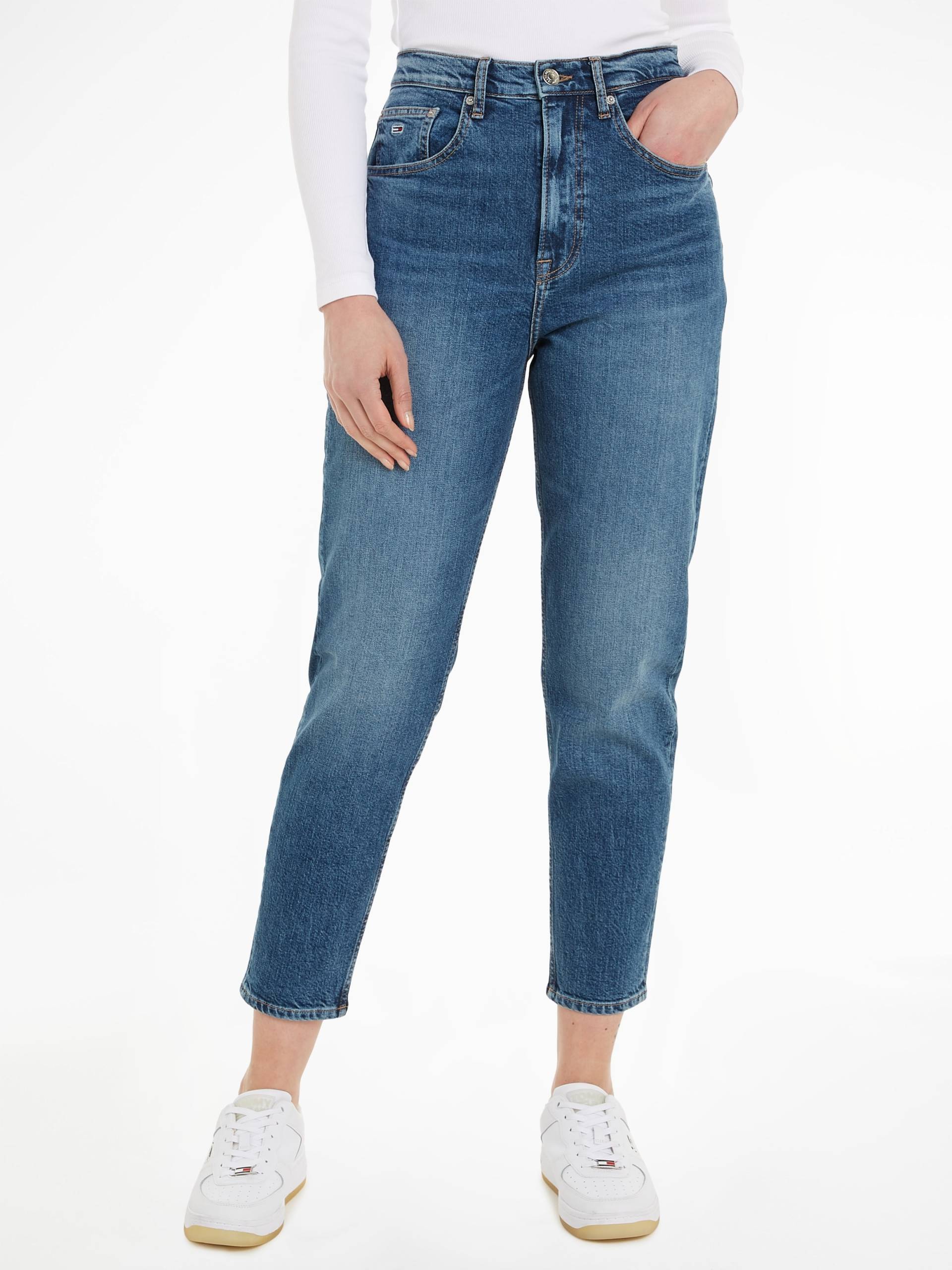 Tommy Jeans Mom-Jeans »High waist - Mom-Jeans Tapered«, mit Logopatch von TOMMY JEANS