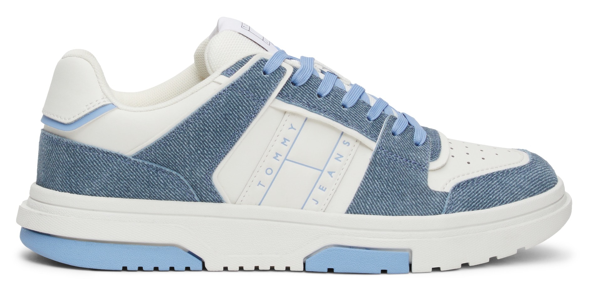 Tommy Jeans Plateausneaker »THE BROOKLYN DENIM LEATHER«, Plateau, Freizeitschuh, Halbschuh, Schnürschuh im Kontrastlook von TOMMY JEANS