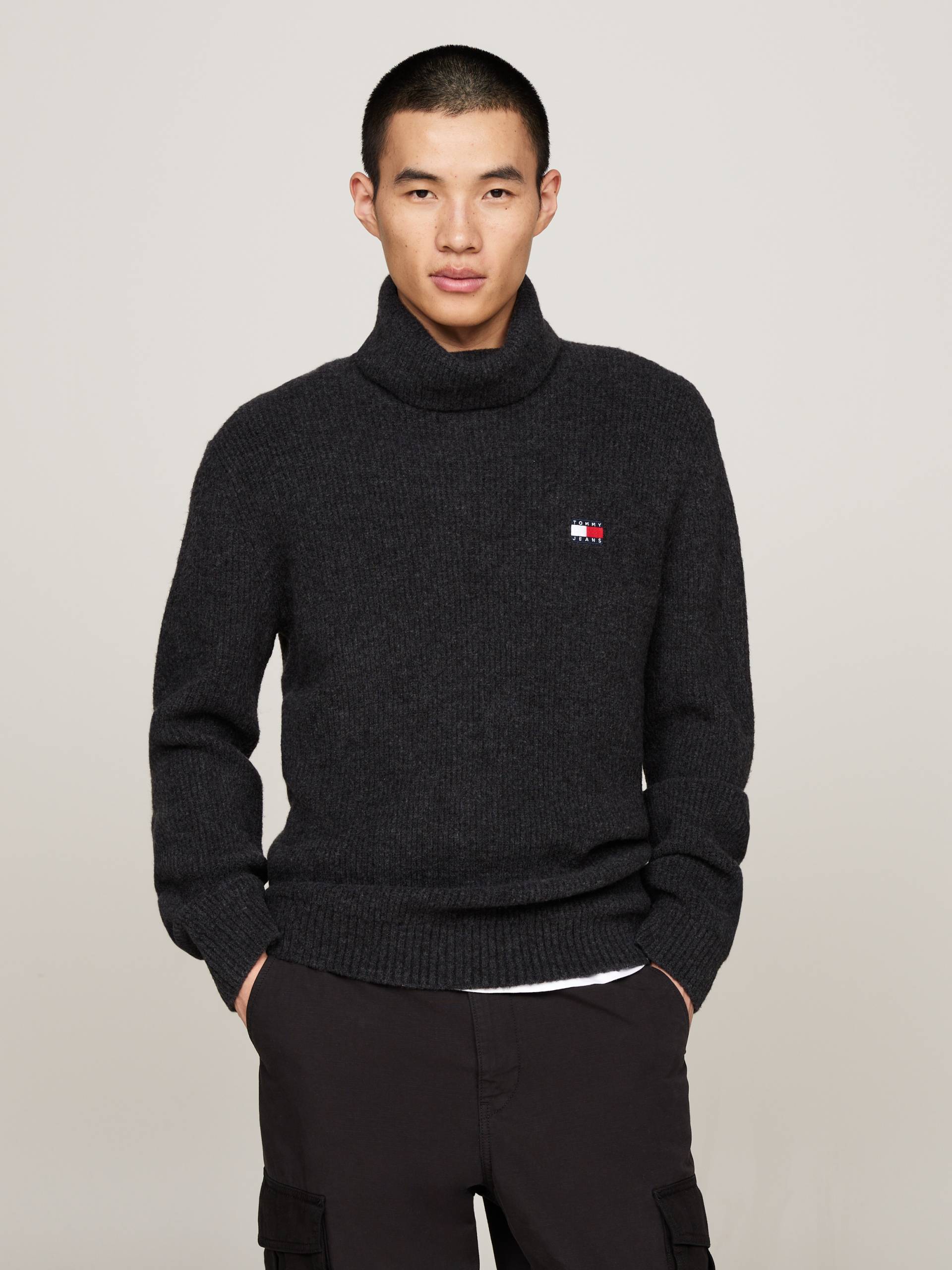 Tommy Jeans Rollkragenpullover »TJM SLIM ROLL NECK BADGE SWEATER«, in melierter Optik von TOMMY JEANS