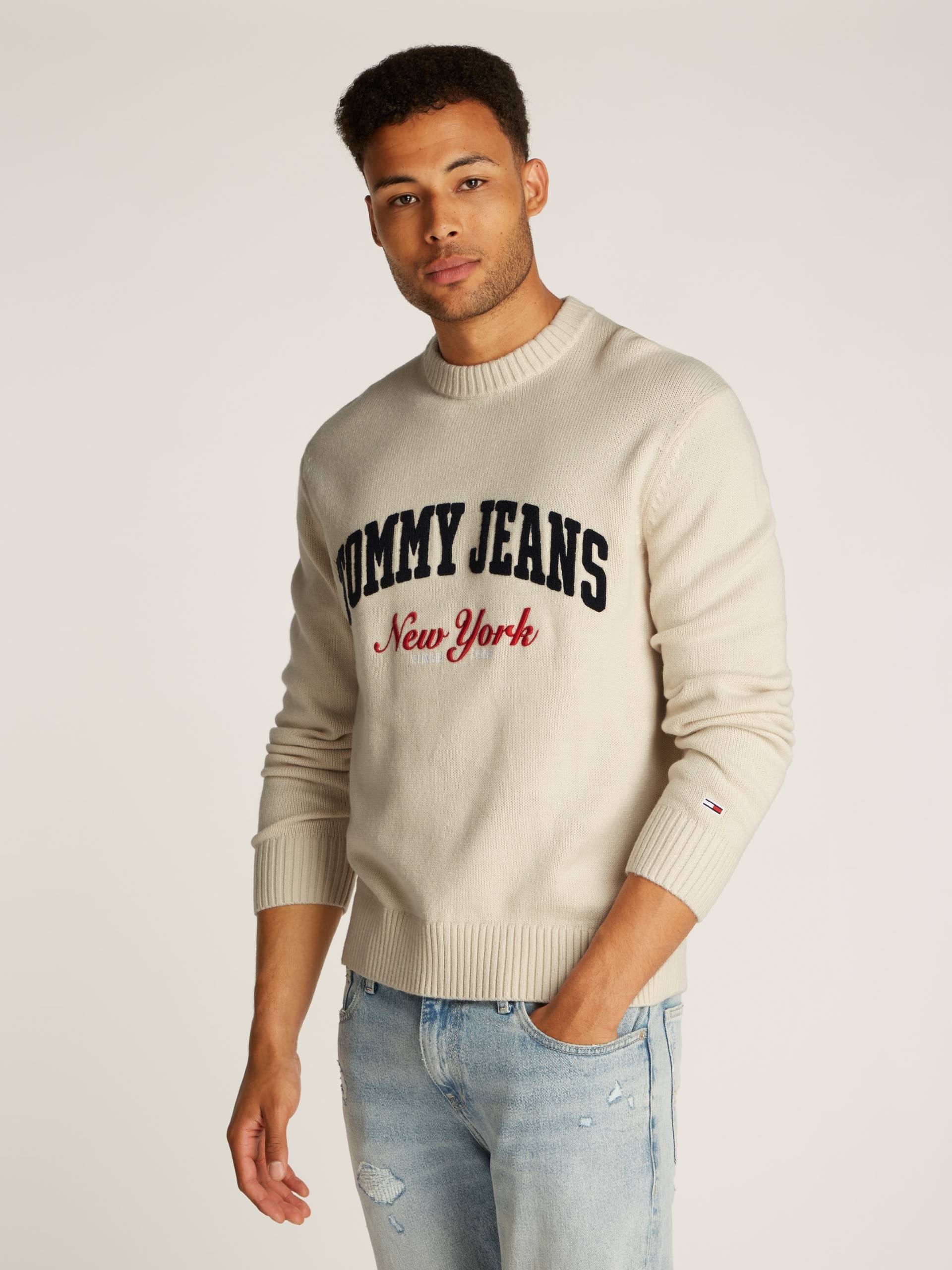 Tommy Jeans Rundhalspullover »TJM REG VARSITY CREW SWEATER EXT«, mit grossem Logo von TOMMY JEANS