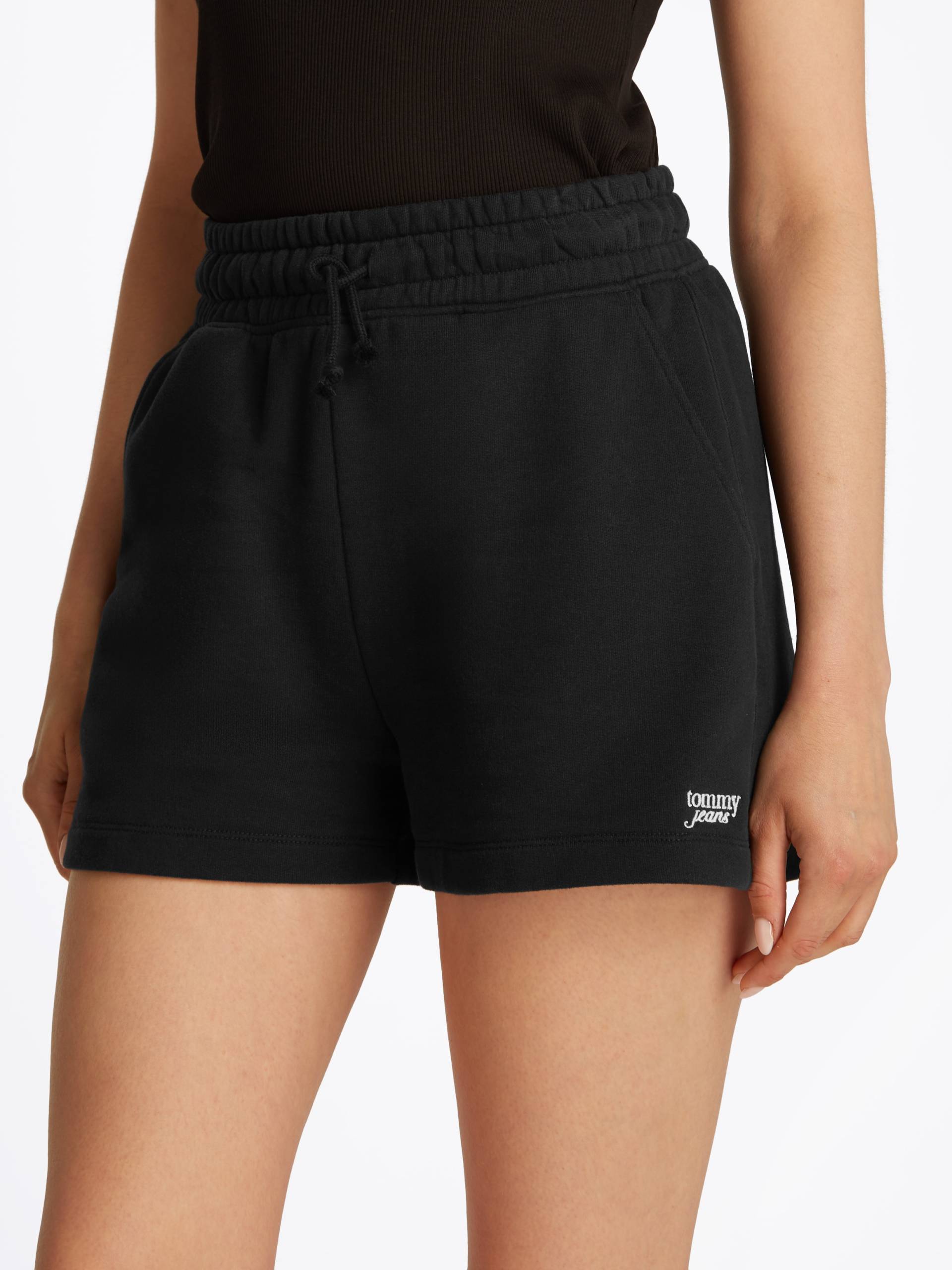 Tommy Jeans Shorts »TJW SCRIPT SHORT EXT«, mit Logoschriftzug Tommy Jeans Shorts »TJW SCRIPT SHORT EXT«, mit Logoschriftzug von TOMMY JEANS
