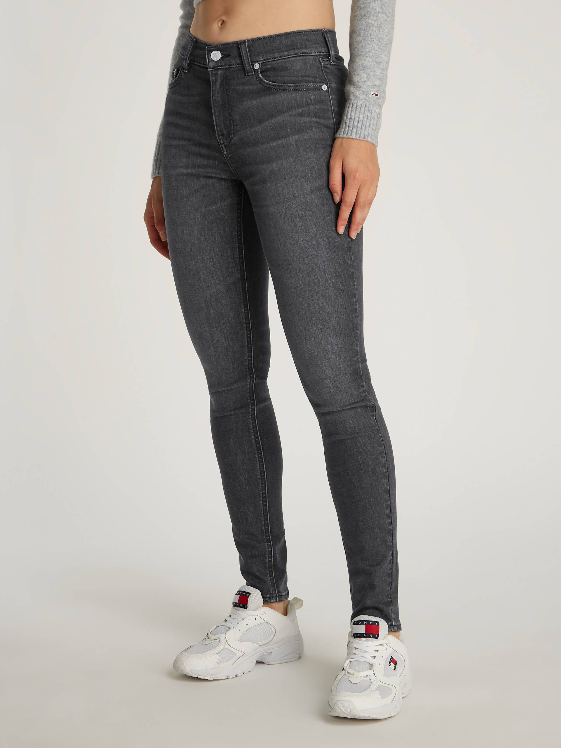 Tommy Jeans Skinny-fit-Jeans »Nora Mid Rise Skinny Fit«, mit Waschung, mit Logo-Badge