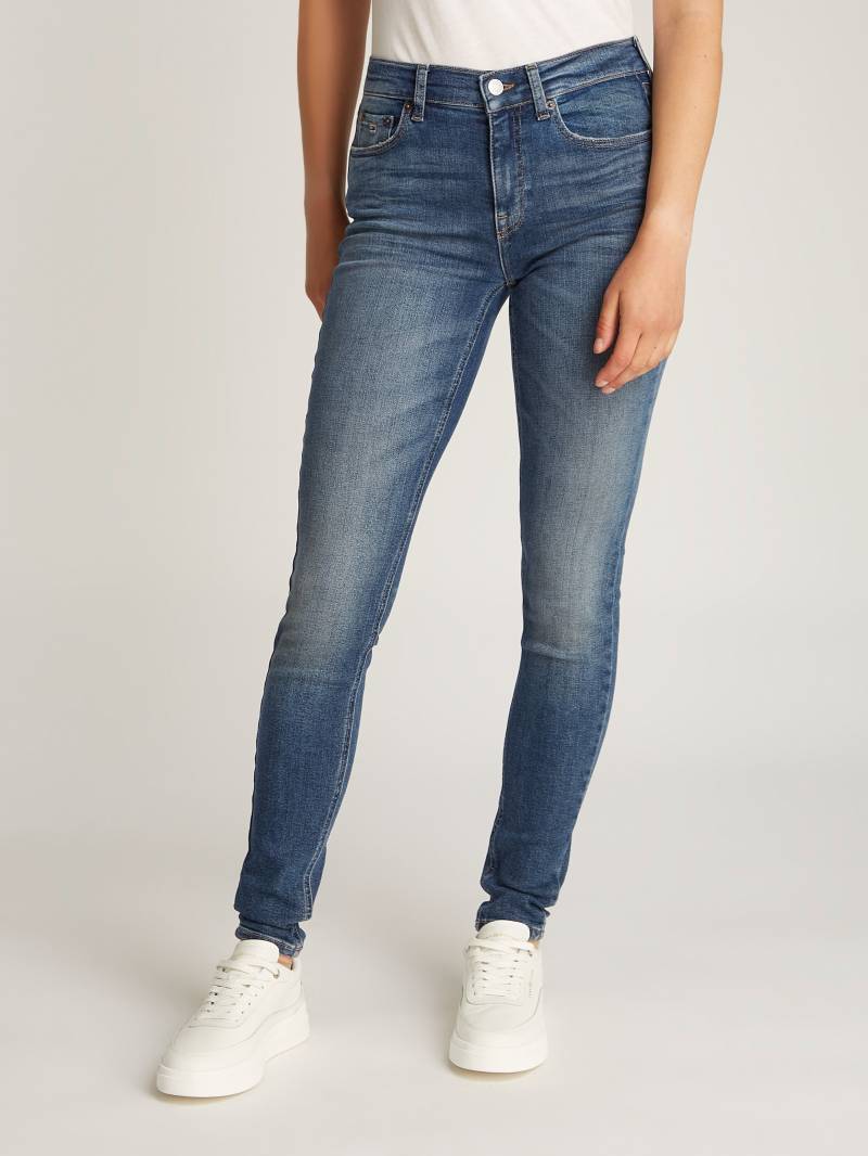 Tommy Jeans Skinny-fit-Jeans »Nora Mid Rise Skinny Fit«, mit Waschung, mit Logo-Badge von TOMMY JEANS