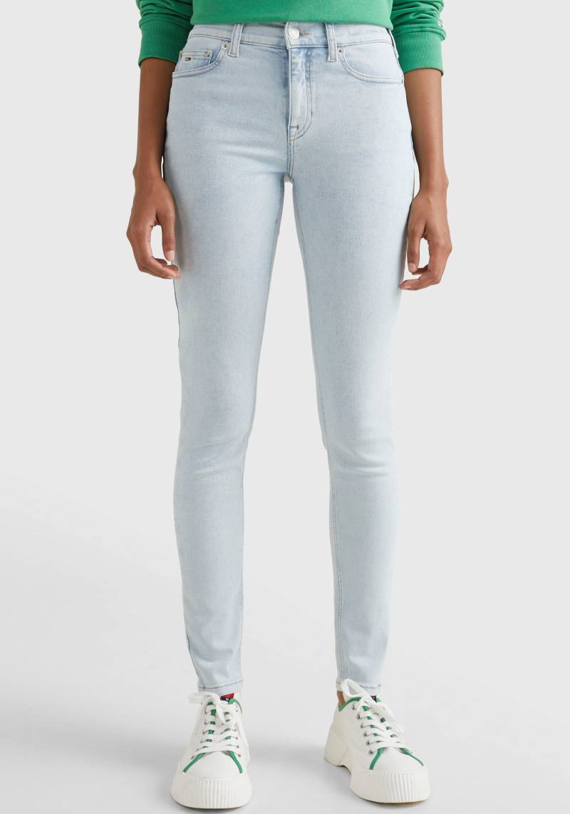 Tommy Jeans Skinny-fit-Jeans »Nora«, mit Tommy Jeans Label-Badge & Passe hinten von TOMMY JEANS