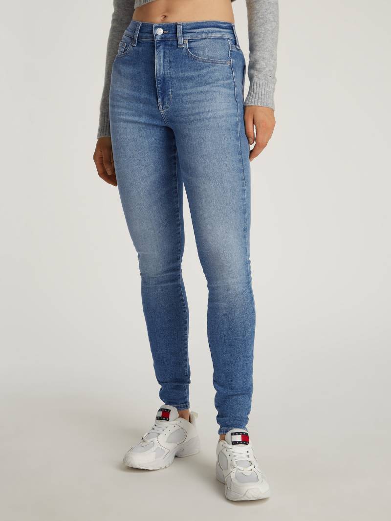 Tommy Jeans Skinny-fit-Jeans »Sylvia High Rise Skinny«, mit Logo-Badge von TOMMY JEANS