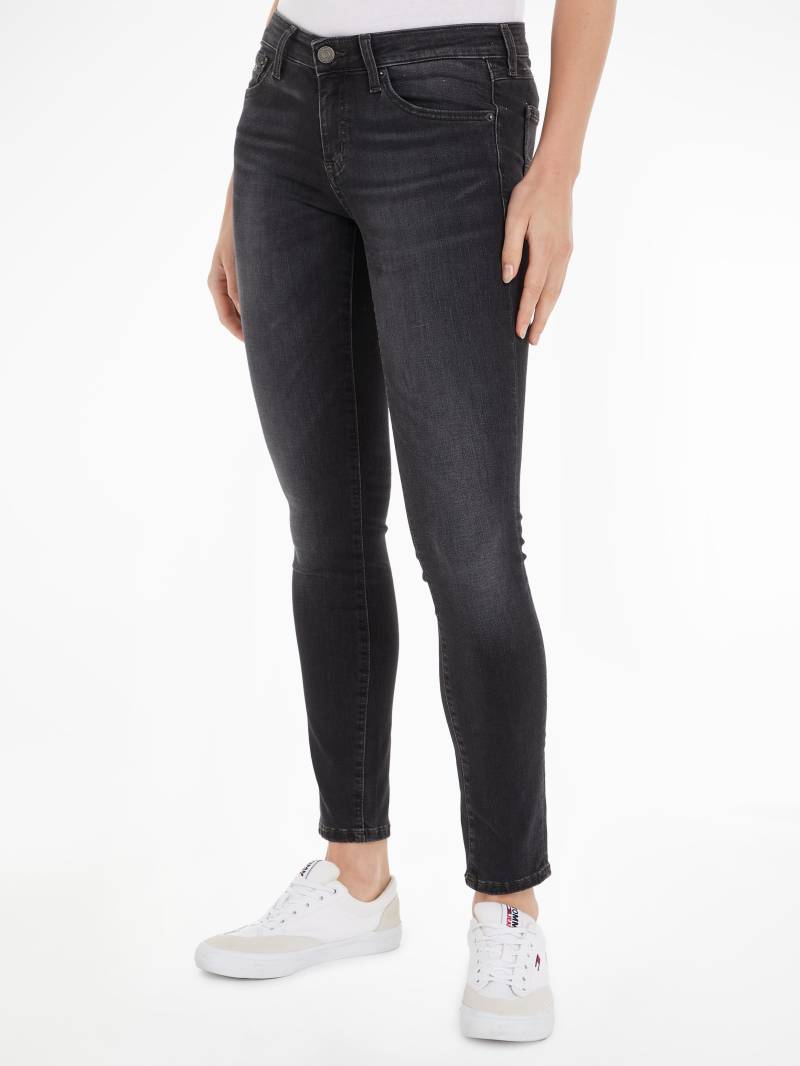 Tommy Jeans Skinny-fit-Jeans »Tommy Jeans Damenjeans Low Waist Skinny«, mit Waschung, Logo-Badge von TOMMY JEANS