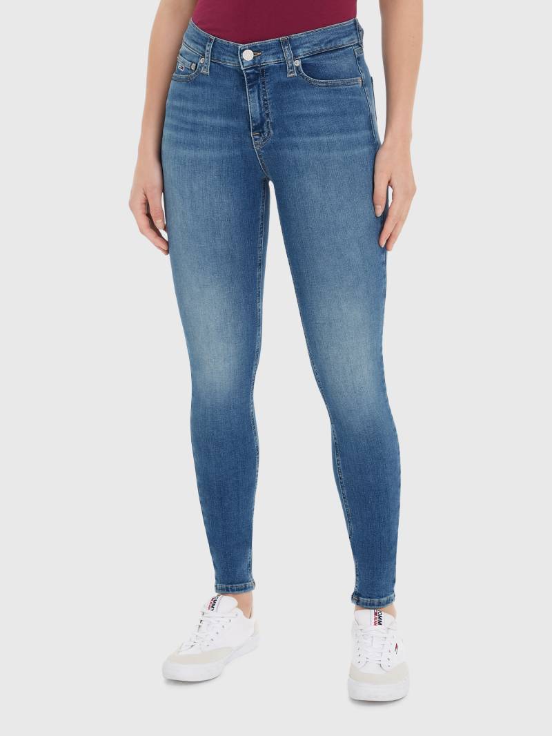 Tommy Jeans Skinny-fit-Jeans »Nora Mid Rise Skinny Fit«, mit Waschung, Logo-Badge von TOMMY JEANS