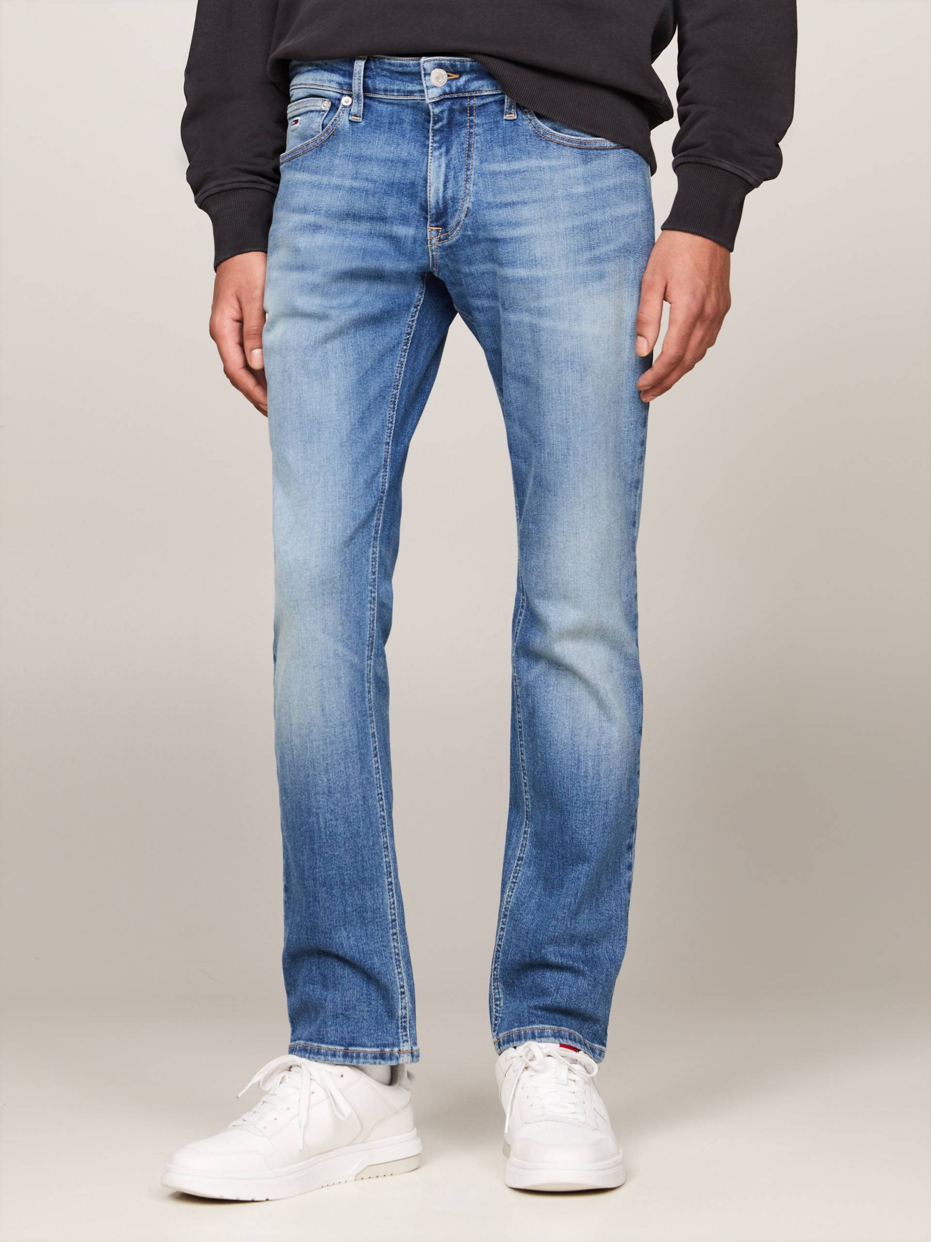 Tommy Jeans Slim-fit-Jeans »SCANTON SLIM«, mit Logoprägung von TOMMY JEANS