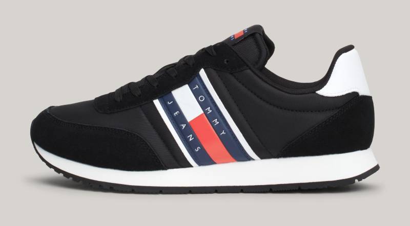 Tommy Jeans Sneaker »TJM RUNNER CASUAL ESS«, Freizeitschuh, Halbschuh, Schnürschuh mit seitlicher Logoflagge von TOMMY JEANS