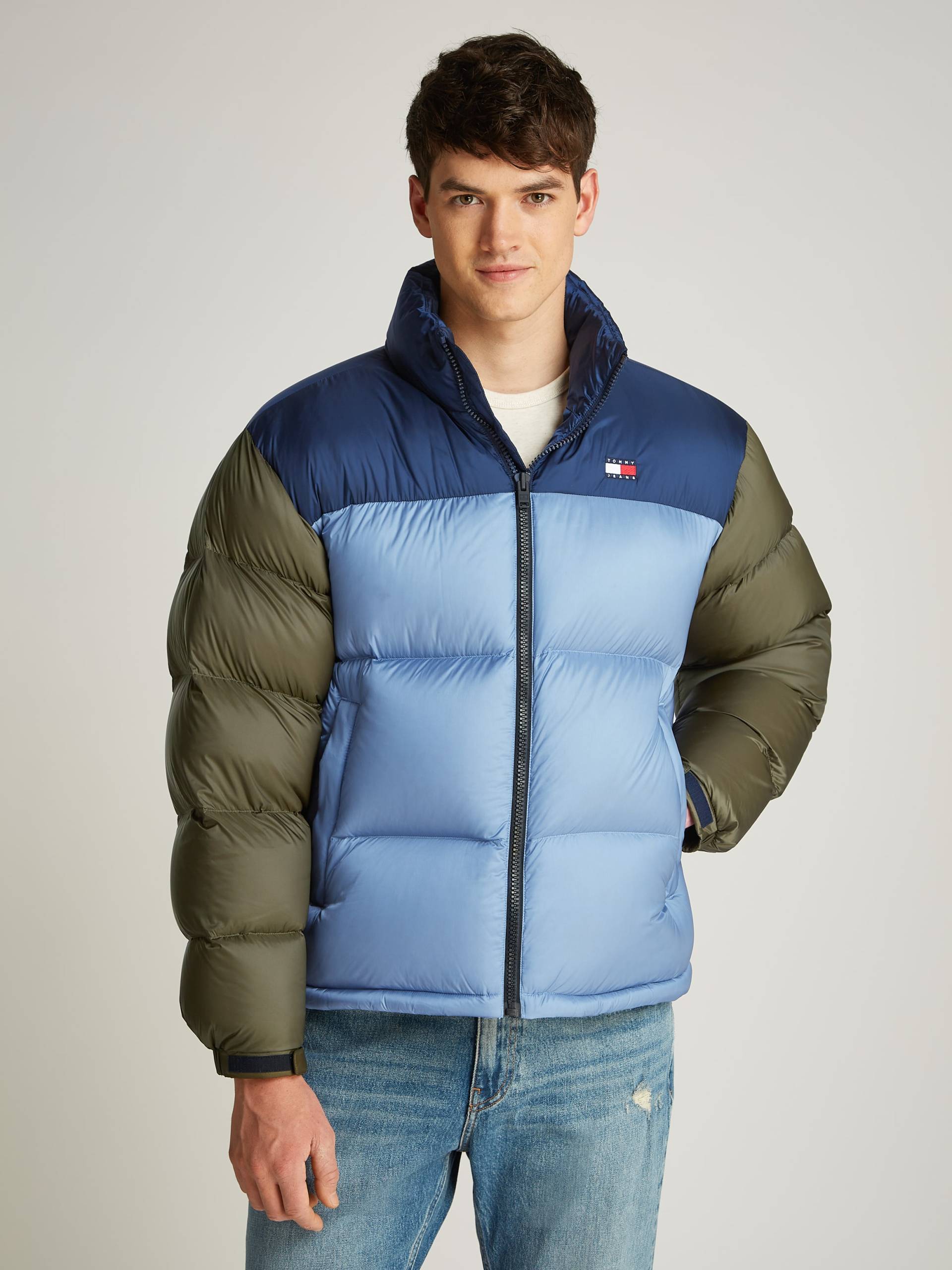 Tommy Jeans Steppjacke »TJM ALASKA PCKBLE HD PUFFER EXT«, mit Logostickerei Tommy Jeans Steppjacke »TJM ALASKA PCKBLE HD PUFFER EXT«, mit Logostickerei von TOMMY JEANS