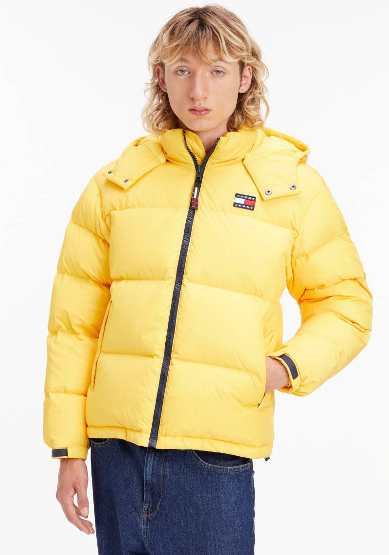 Tommy Jeans Steppjacke »TJM ALASKA PUFFER«, mit Kapuze, mit Markenlabel von TOMMY JEANS