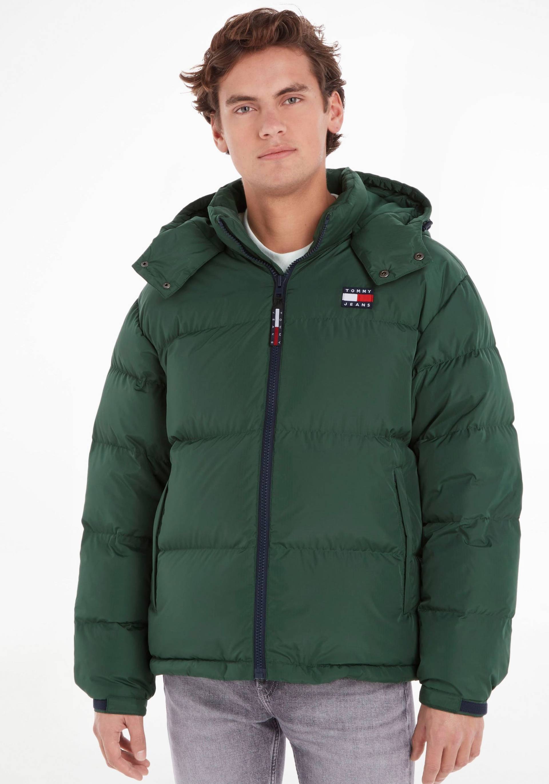 Tommy Jeans Steppjacke »TJM ALASKA PUFFER«, mit Kapuze, mit Markenlabel von TOMMY JEANS