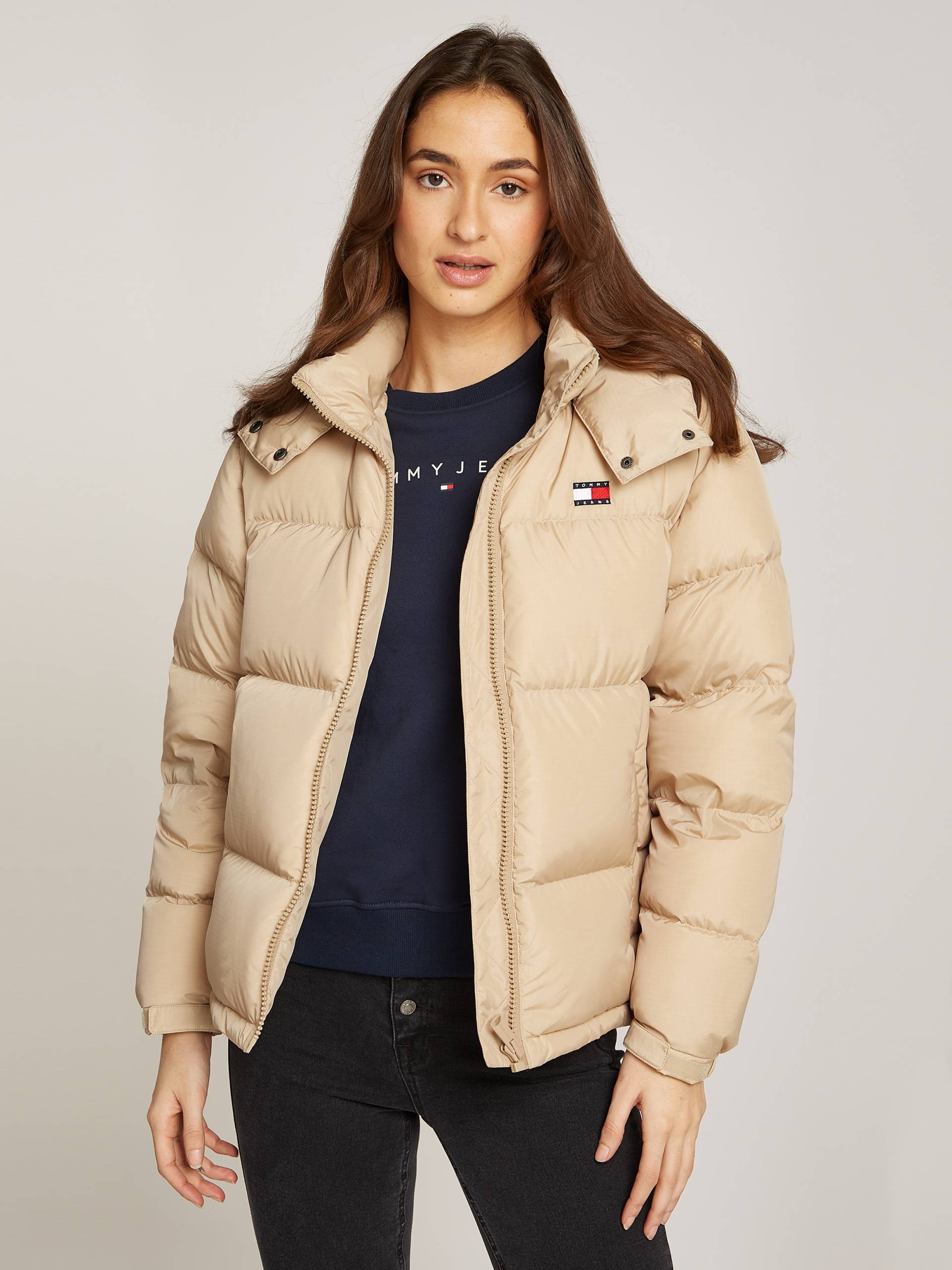 Tommy Jeans Steppjacke »TJW ALASKA PUFFER EXT«, mit Kapuze, mit Logostickereien von TOMMY JEANS