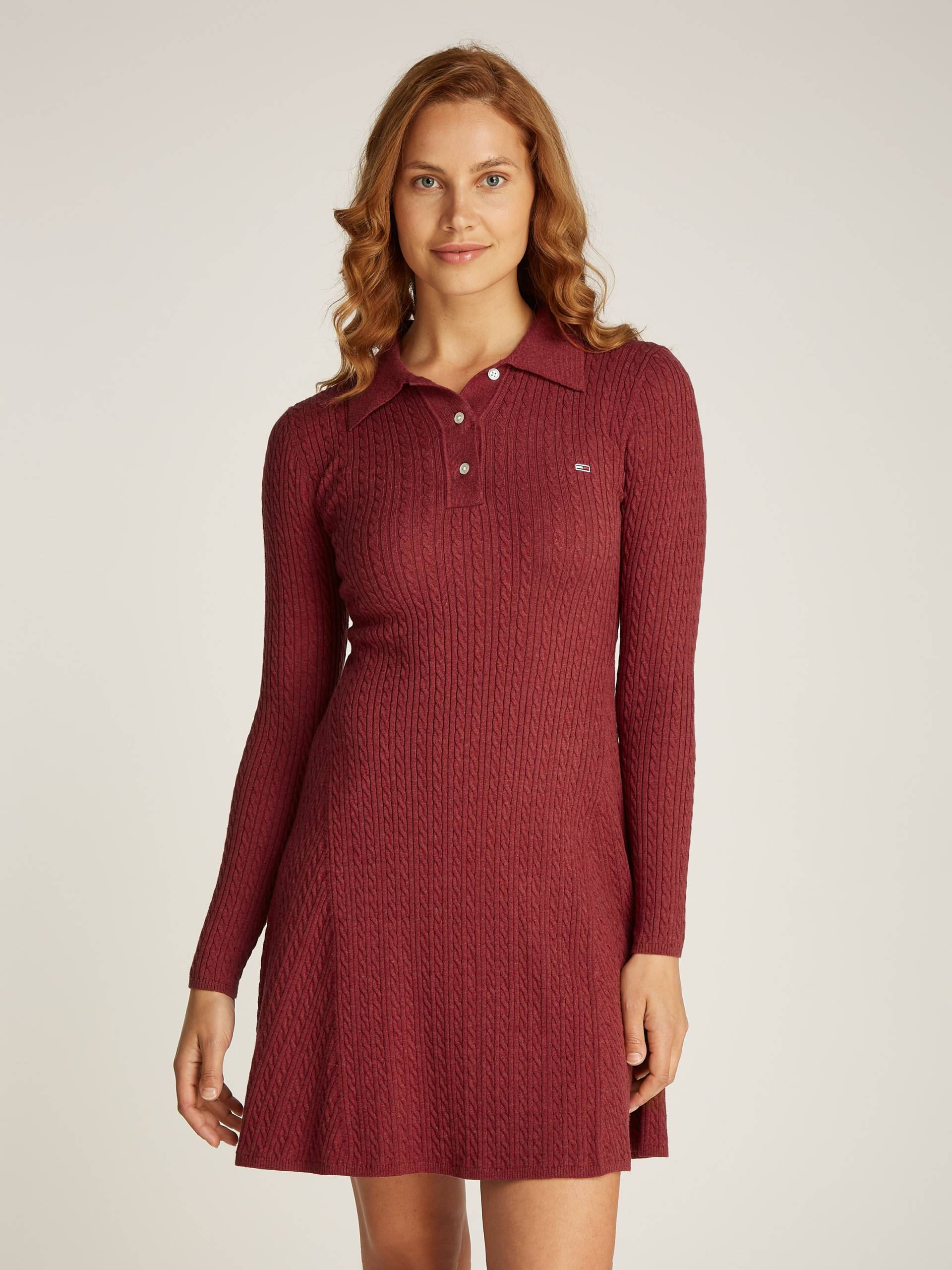 Tommy Jeans Strickkleid »TJW F&F POLO CABLE SWEATER DRESS«, mit kleinem Zopfmuster, Polokragen von TOMMY JEANS