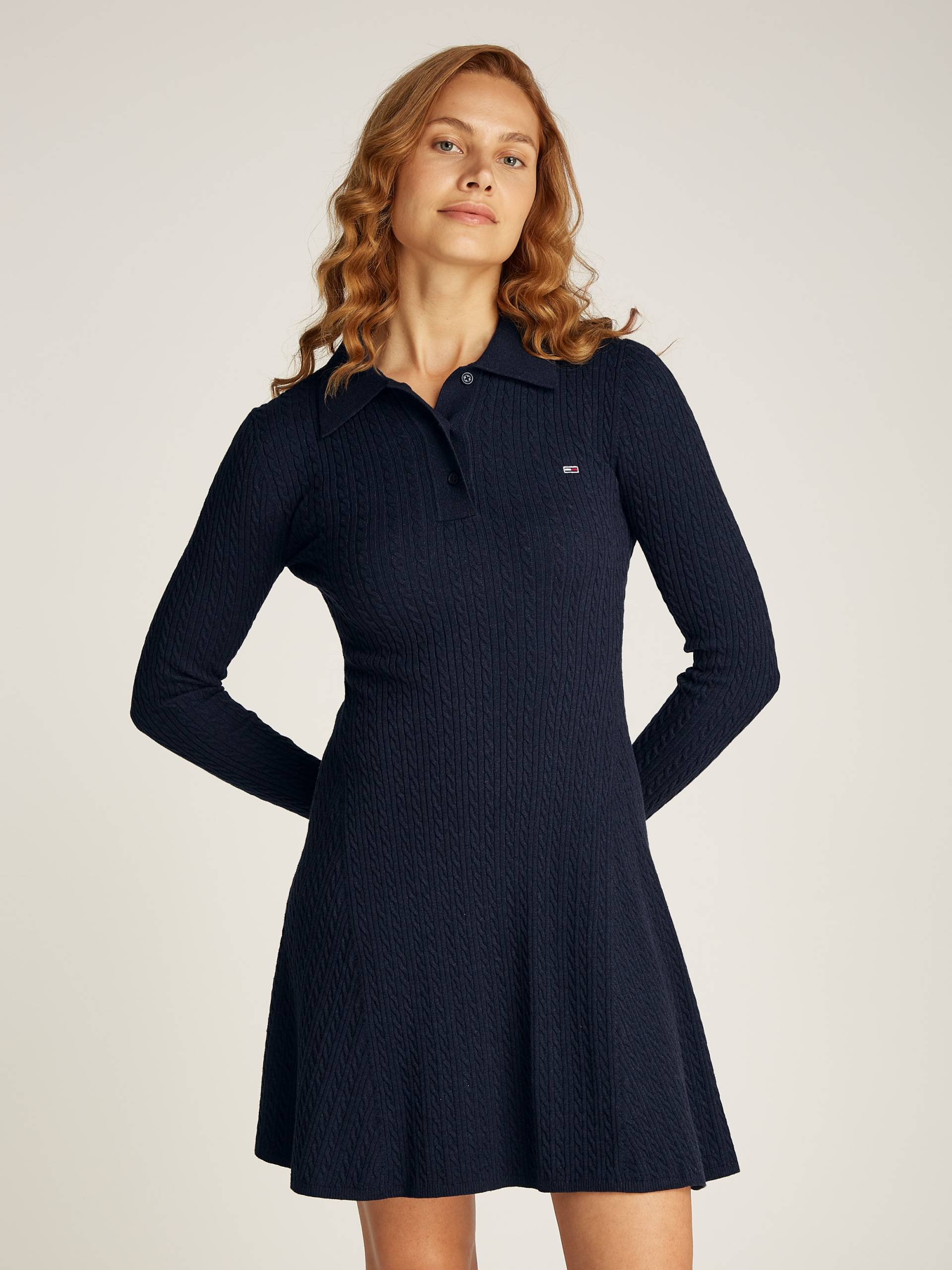 Tommy Jeans Strickkleid »TJW F&F POLO CABLE SWEATER DRESS«, mit kleinem Zopfmuster, Polokragen von TOMMY JEANS